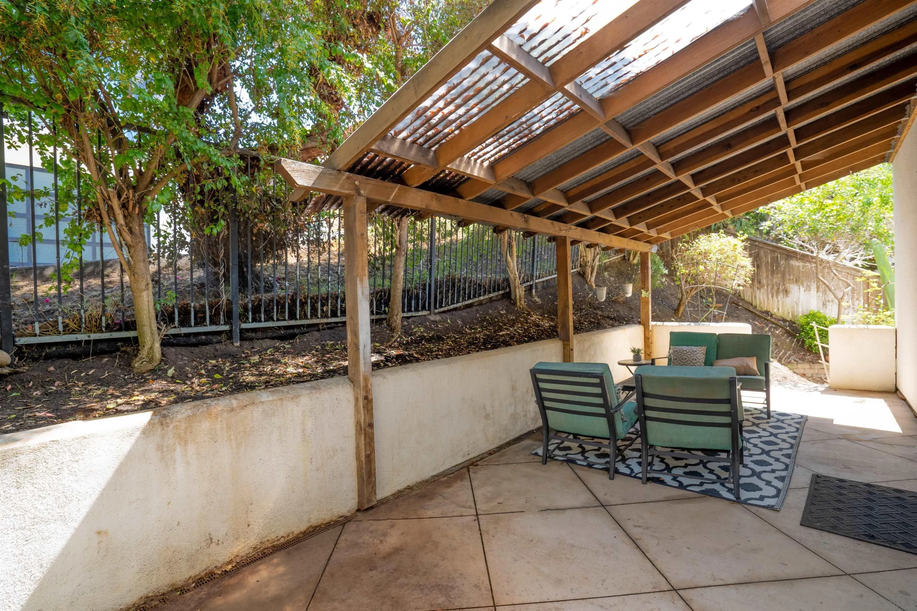 https://cdn.realtyfeed.com/cdn/127/250039735/e36f484ddec110d8c9f231c50864c62b.webp