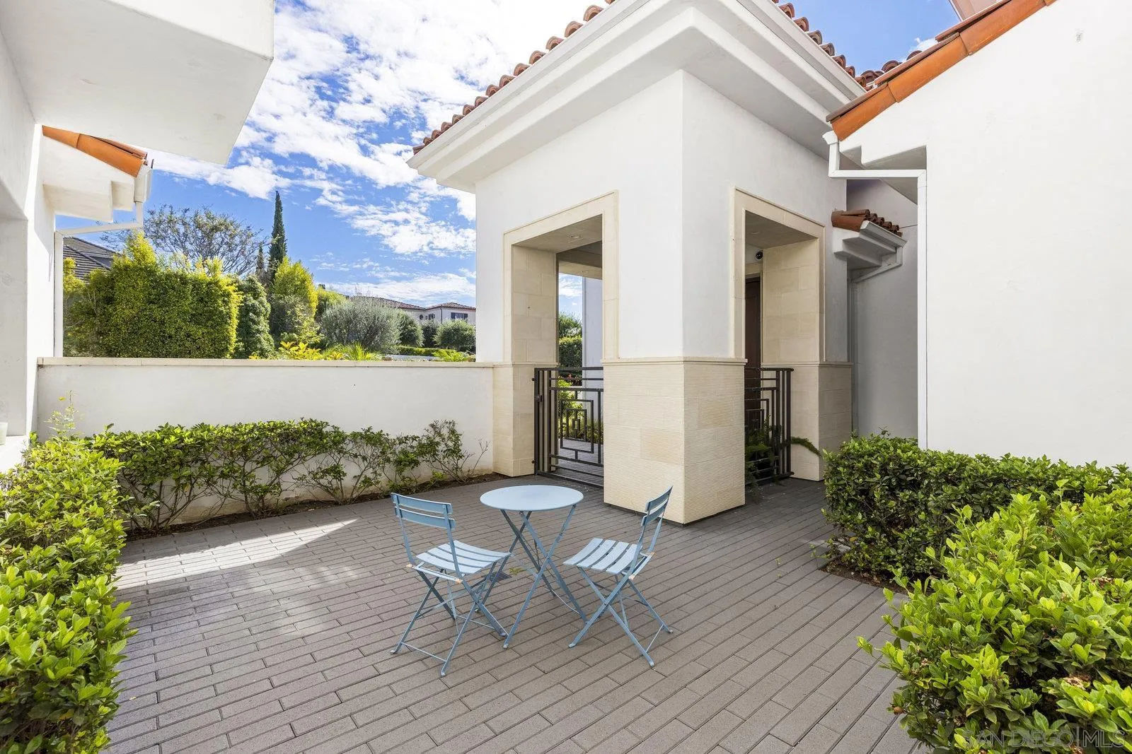 https://cdn.realtyfeed.com/cdn/127/250039737/498c68d2ddc866f8e44bb62bffea932e.webp