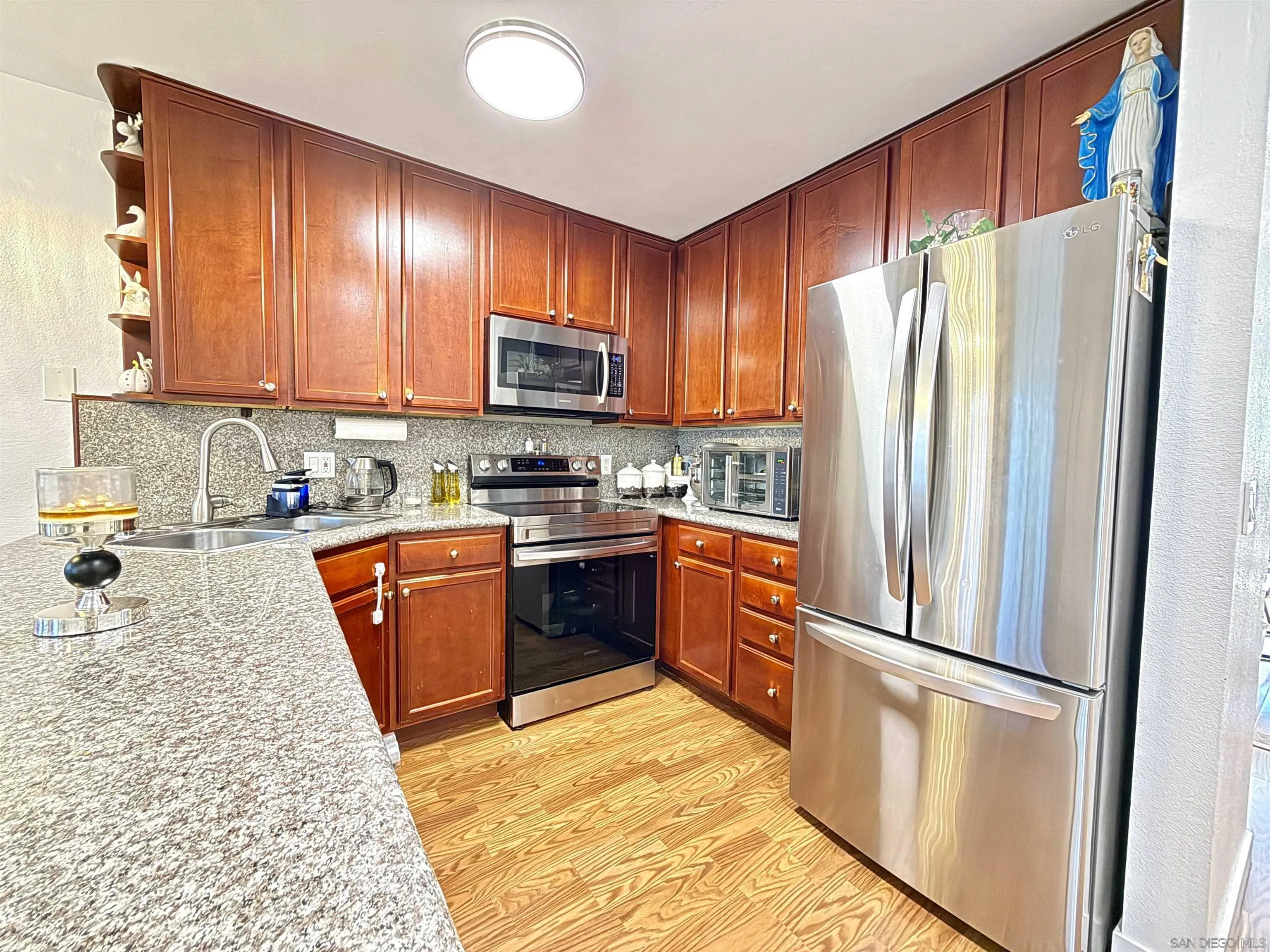 https://cdn.realtyfeed.com/cdn/127/250039738/3d316da370d3a1090d5beecc96702fe7.webp