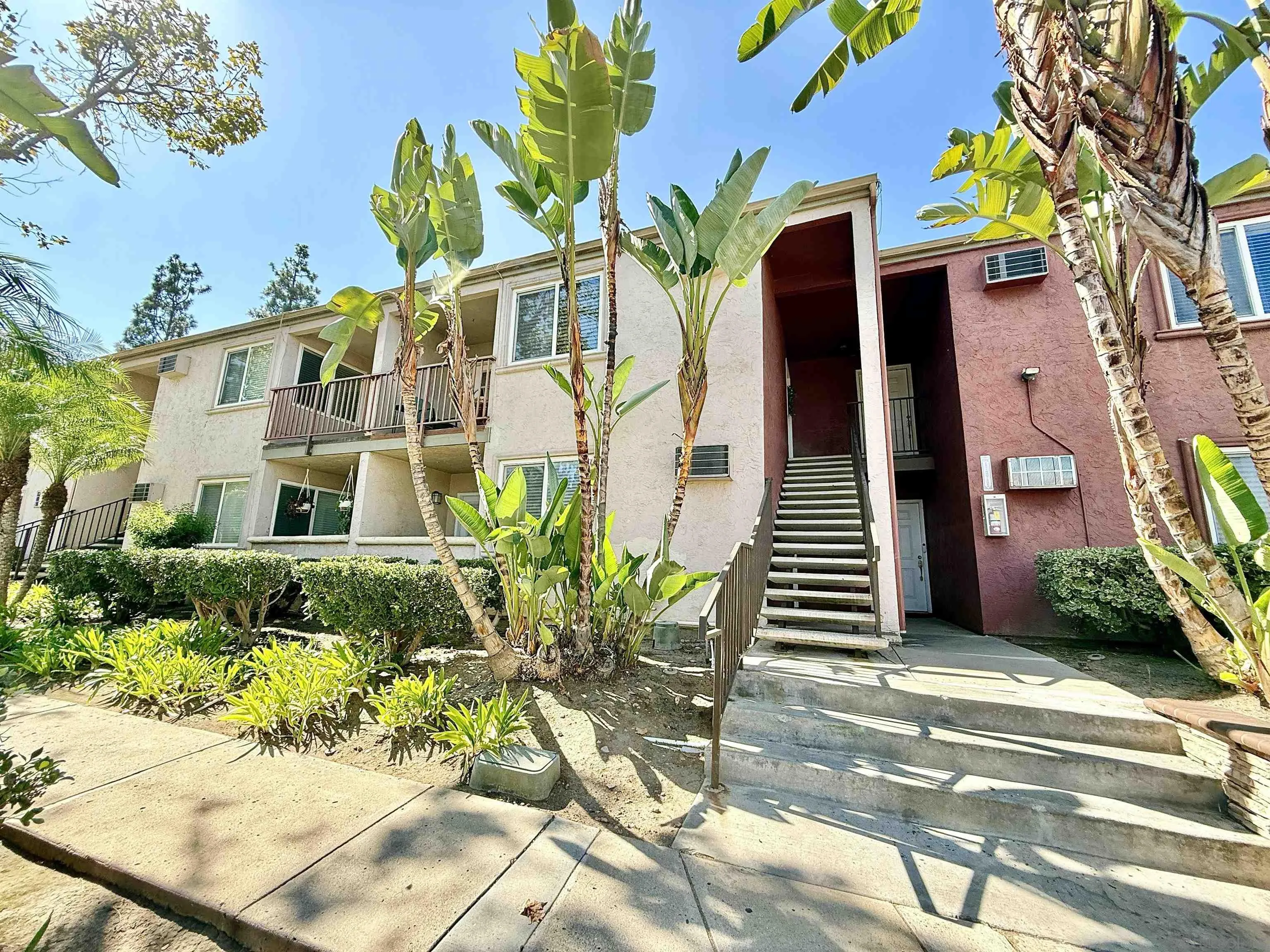 https://cdn.realtyfeed.com/cdn/127/250039738/c9d1f2935f4b6c1816398c54246d51f9.webp