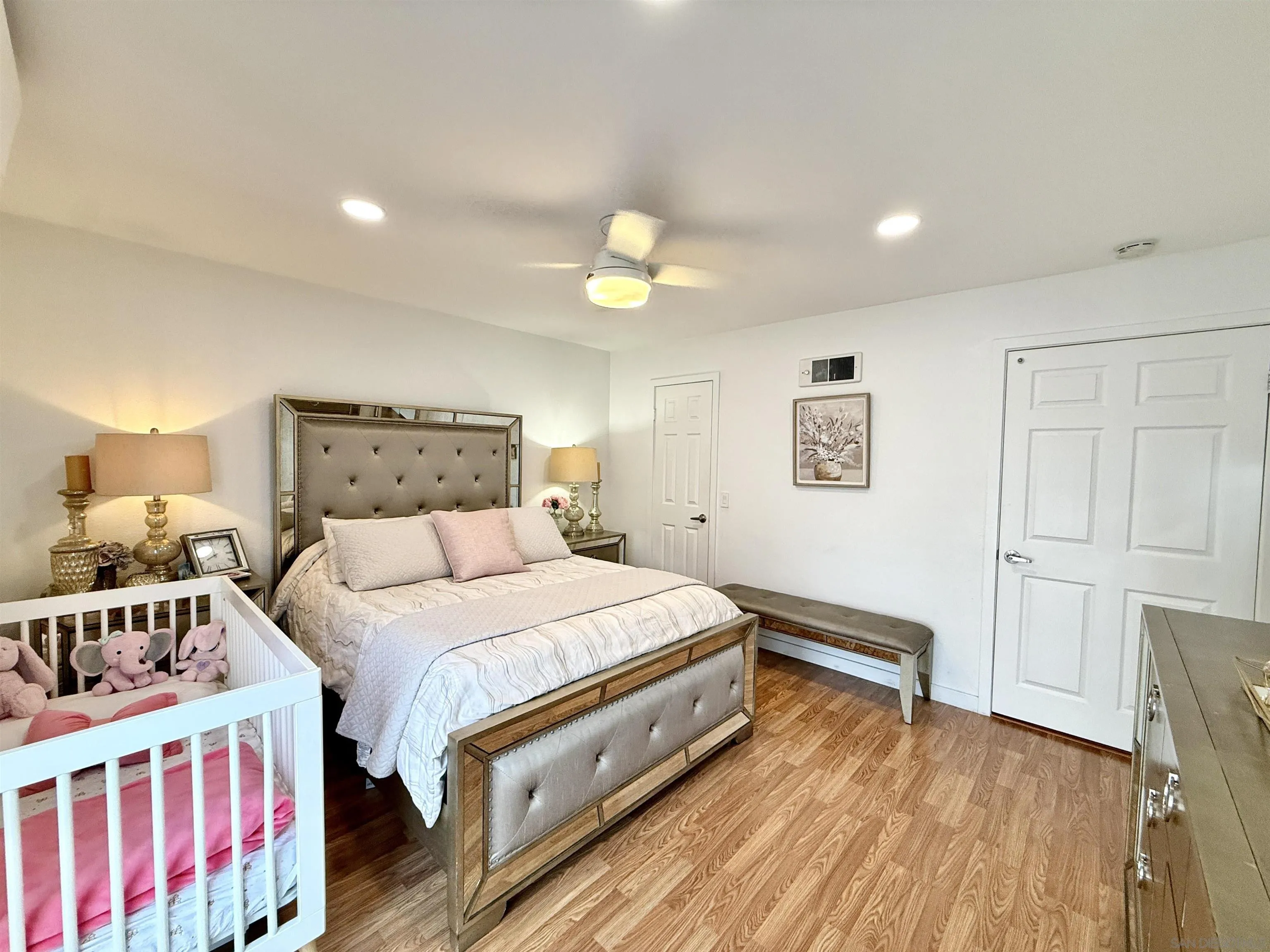 https://cdn.realtyfeed.com/cdn/127/250039738/ee8afb0e969ef0291dc83f1fc8b8591e.webp