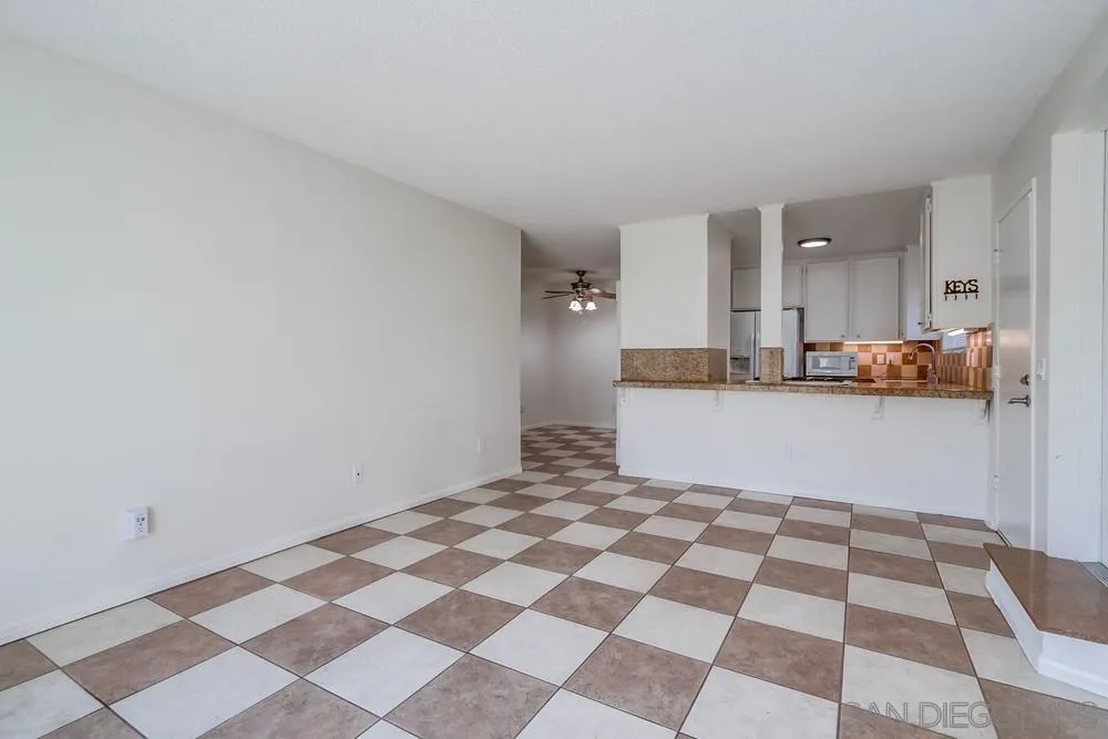 https://cdn.realtyfeed.com/cdn/127/250039740/59cca57bbdfbe2113f4f03f4feff7c6a.webp