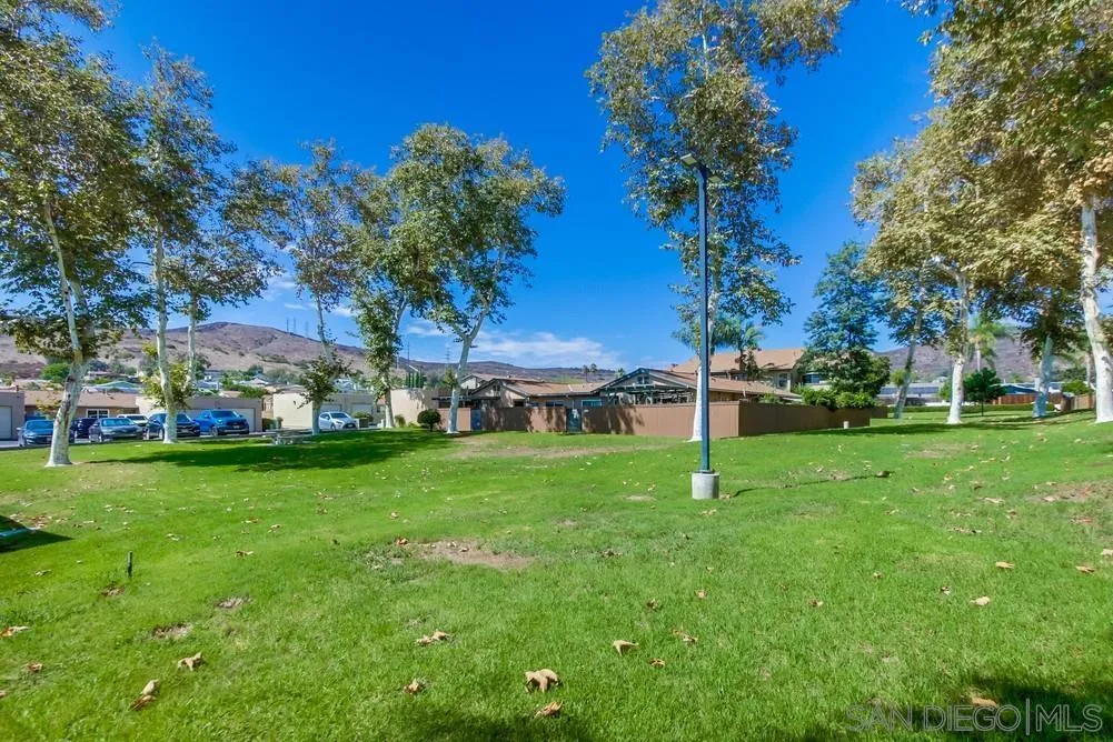 https://cdn.realtyfeed.com/cdn/127/250039740/cc066bce12ff6ec6770af67aef47c953.webp