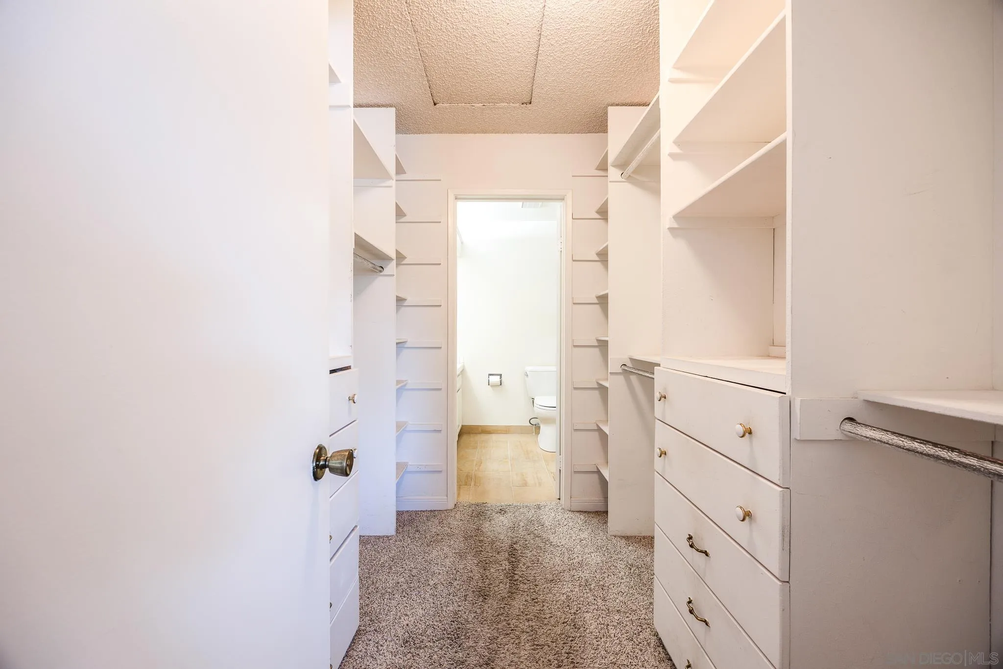 Photo #15: 250039744 Listing: Photo #15