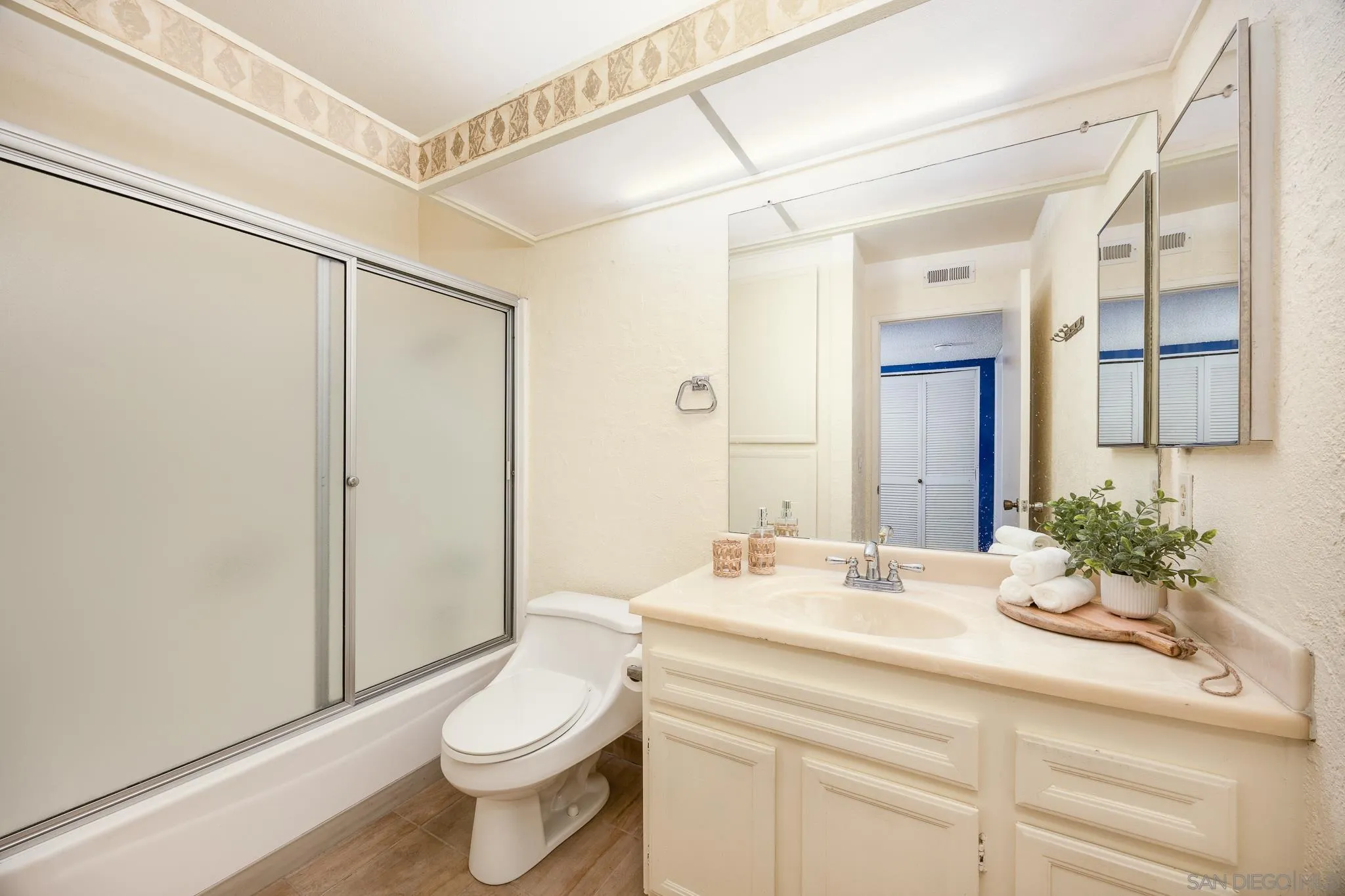 Photo #19: 250039744 Listing: Photo #19