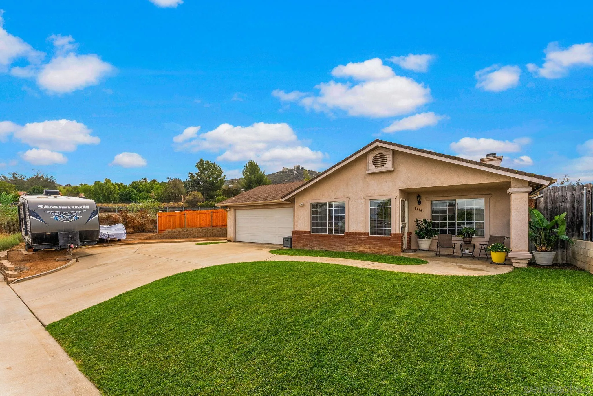 https://cdn.realtyfeed.com/cdn/127/250039745/9812a743b9e972b4cbb74c05535cb485.webp