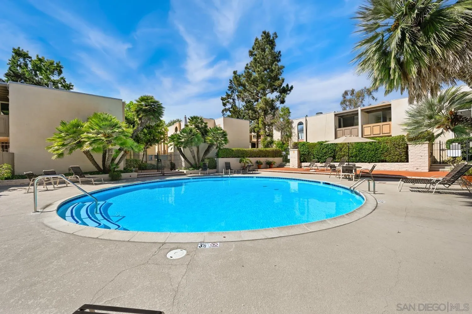 https://cdn.realtyfeed.com/cdn/127/250039756/b60daeb7454a6dae634e62272d1d8ab0.webp