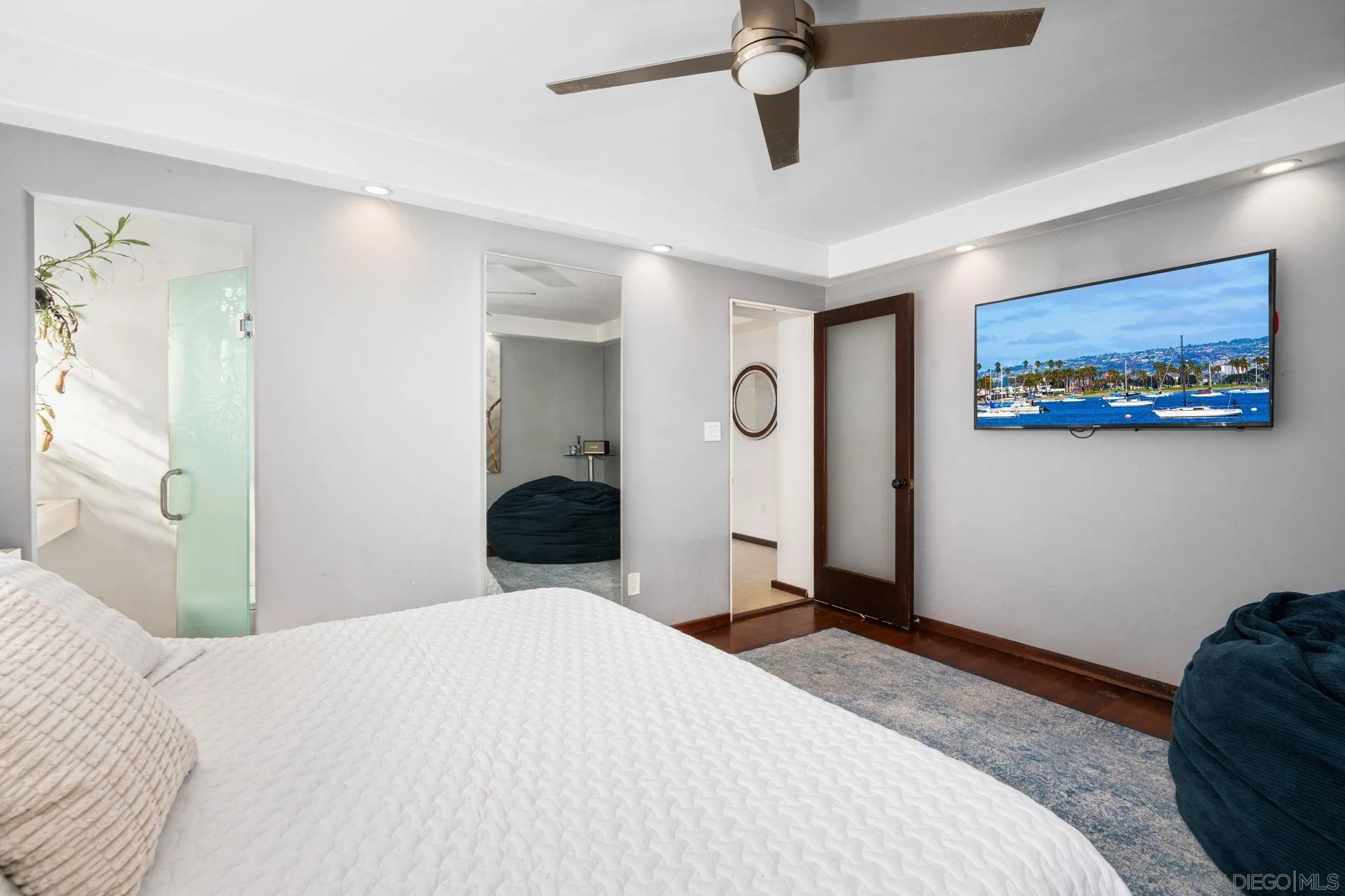 https://cdn.realtyfeed.com/cdn/127/250039760/4034f7779c90bb47b6dbcaf3c72d1d6b.webp