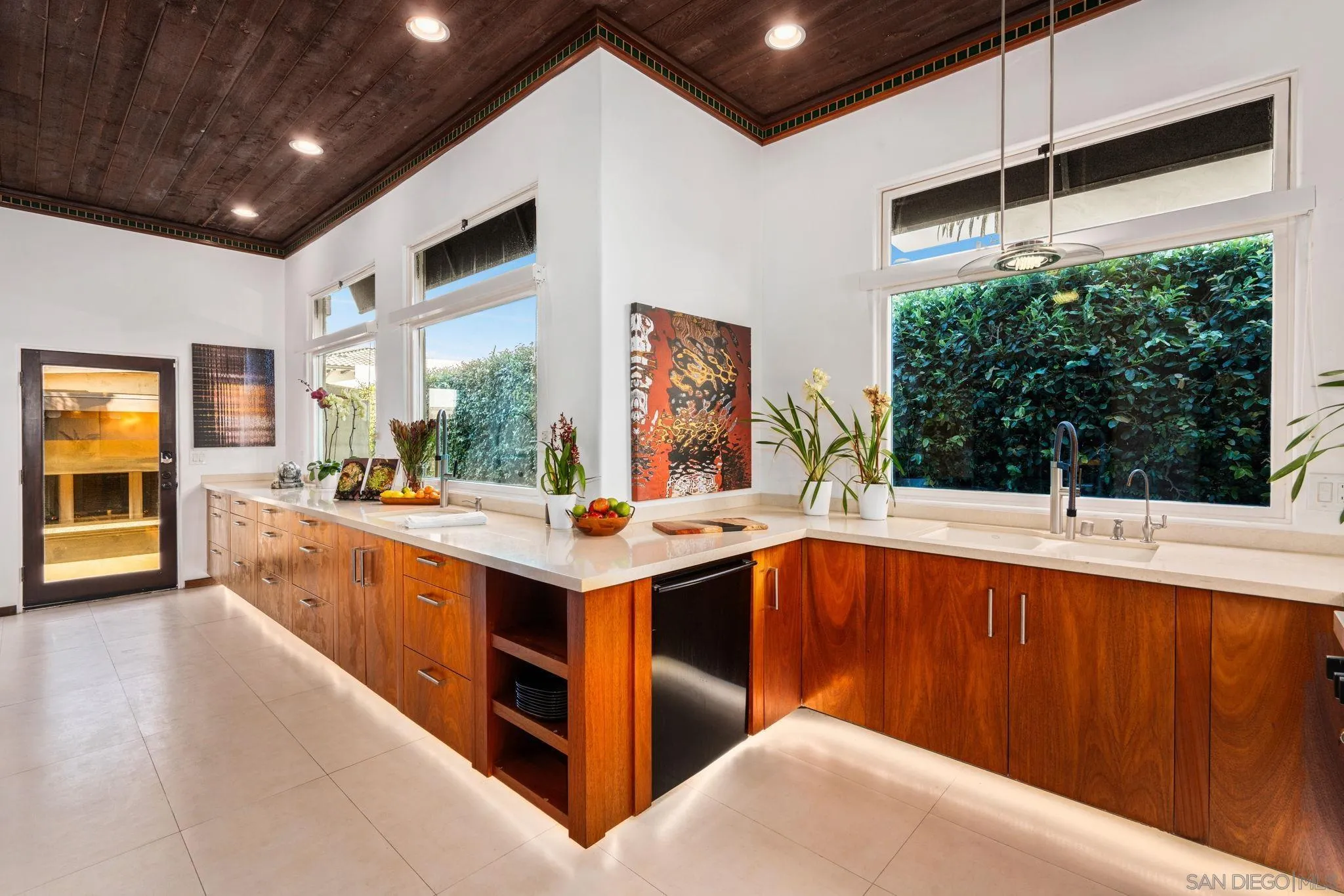 https://cdn.realtyfeed.com/cdn/127/250039760/7aa6334a214c1c708ccb751011b7404d.webp