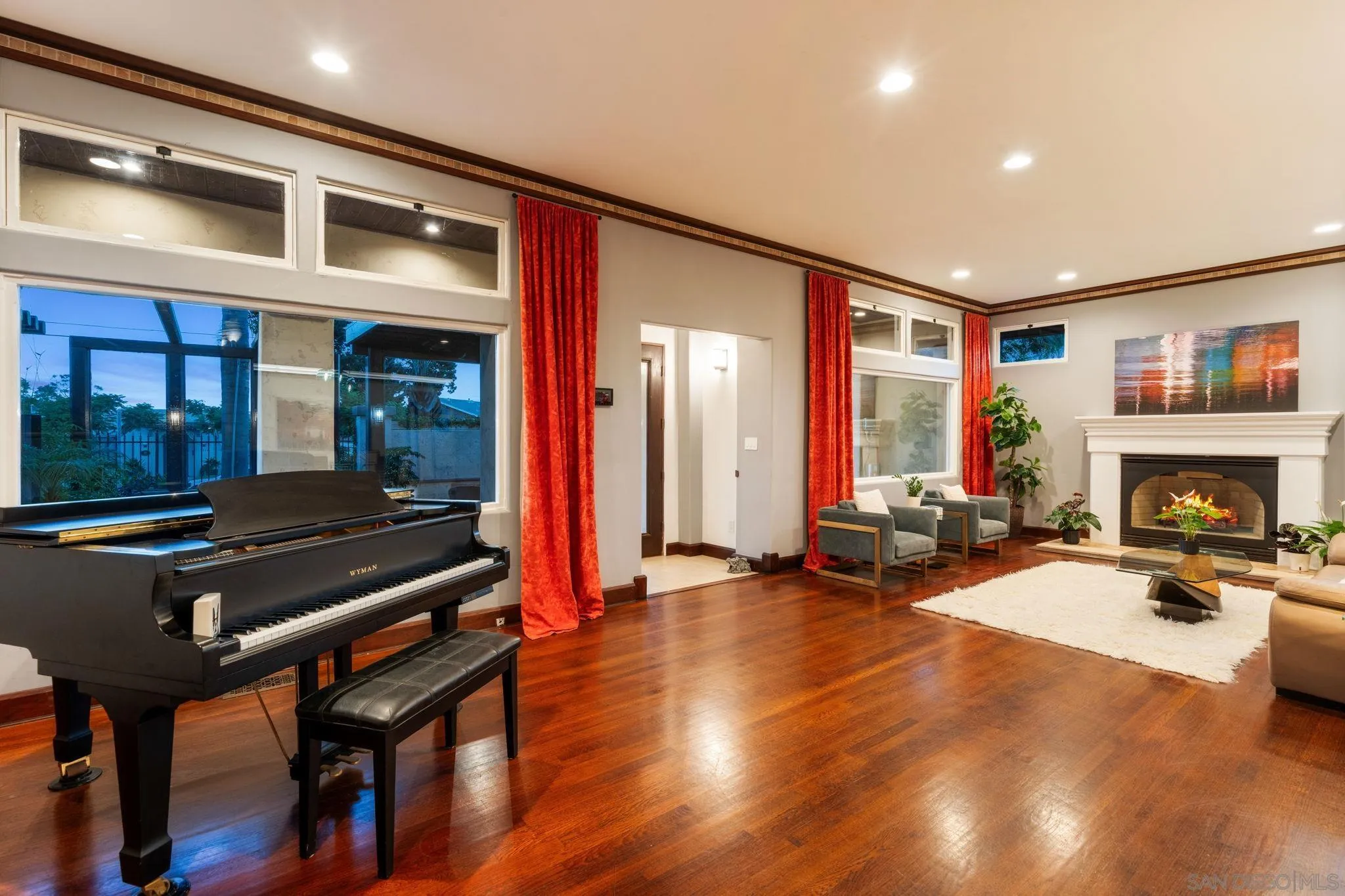 https://cdn.realtyfeed.com/cdn/127/250039760/e12c6b7070373d9fac564b458362ea8a.webp