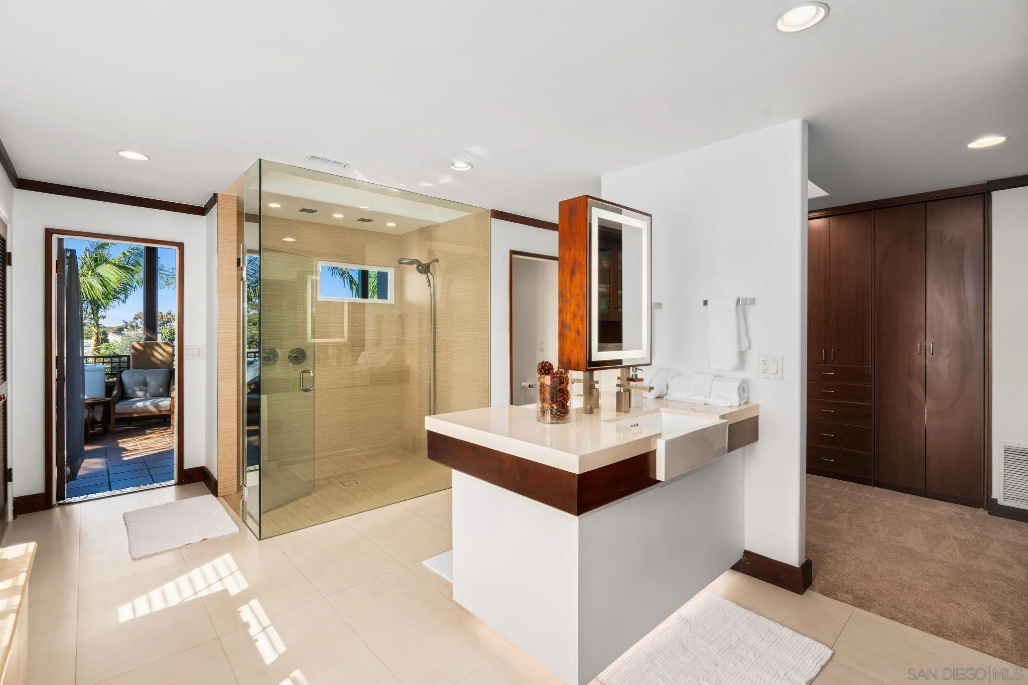 https://cdn.realtyfeed.com/cdn/127/250039760/edfc737324dc0a1e86aa1f11885a0a28.webp
