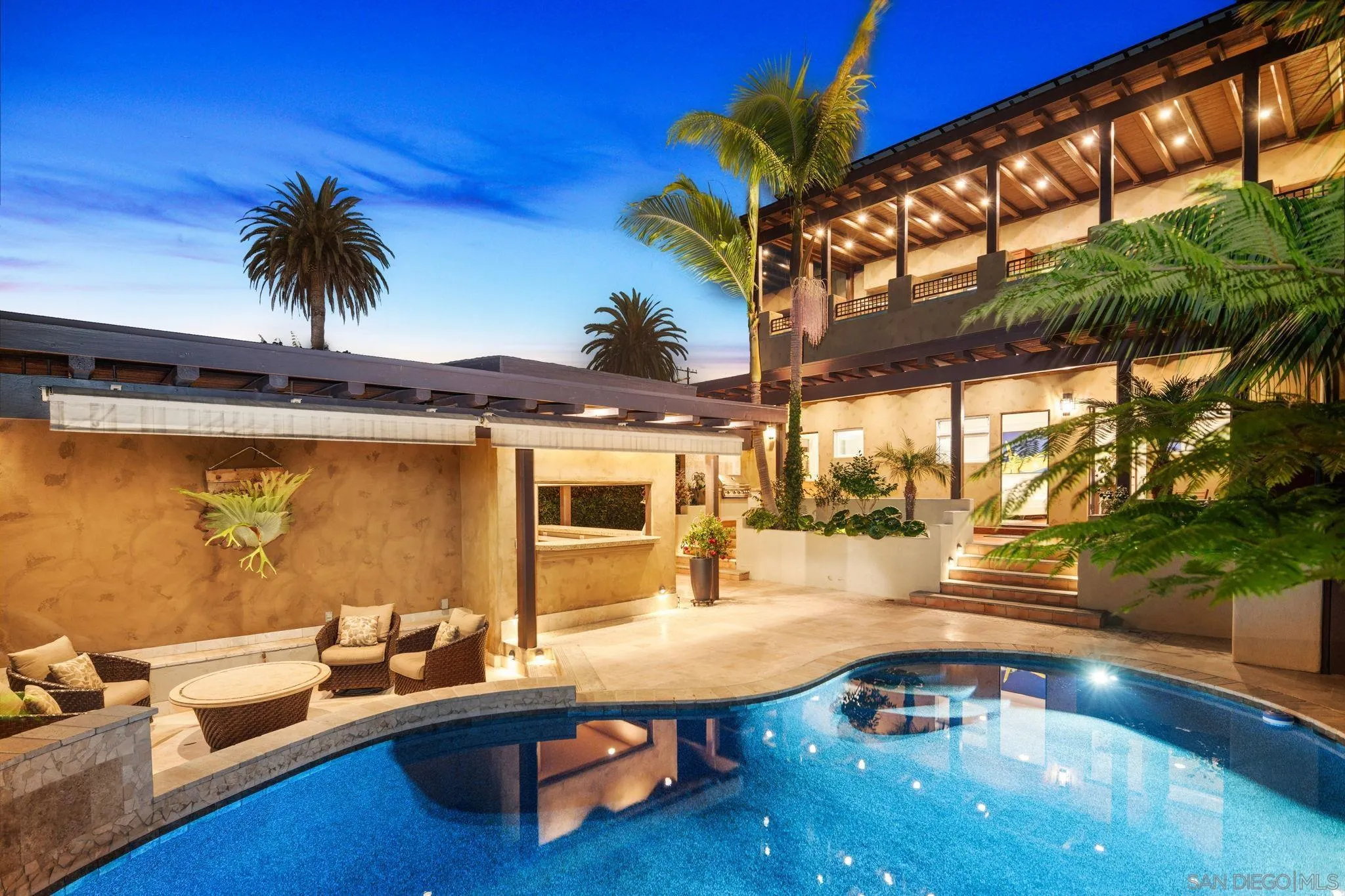 https://cdn.realtyfeed.com/cdn/127/250039760/fbc2ac5b69590f390915cd6d7b6eb4d3.webp