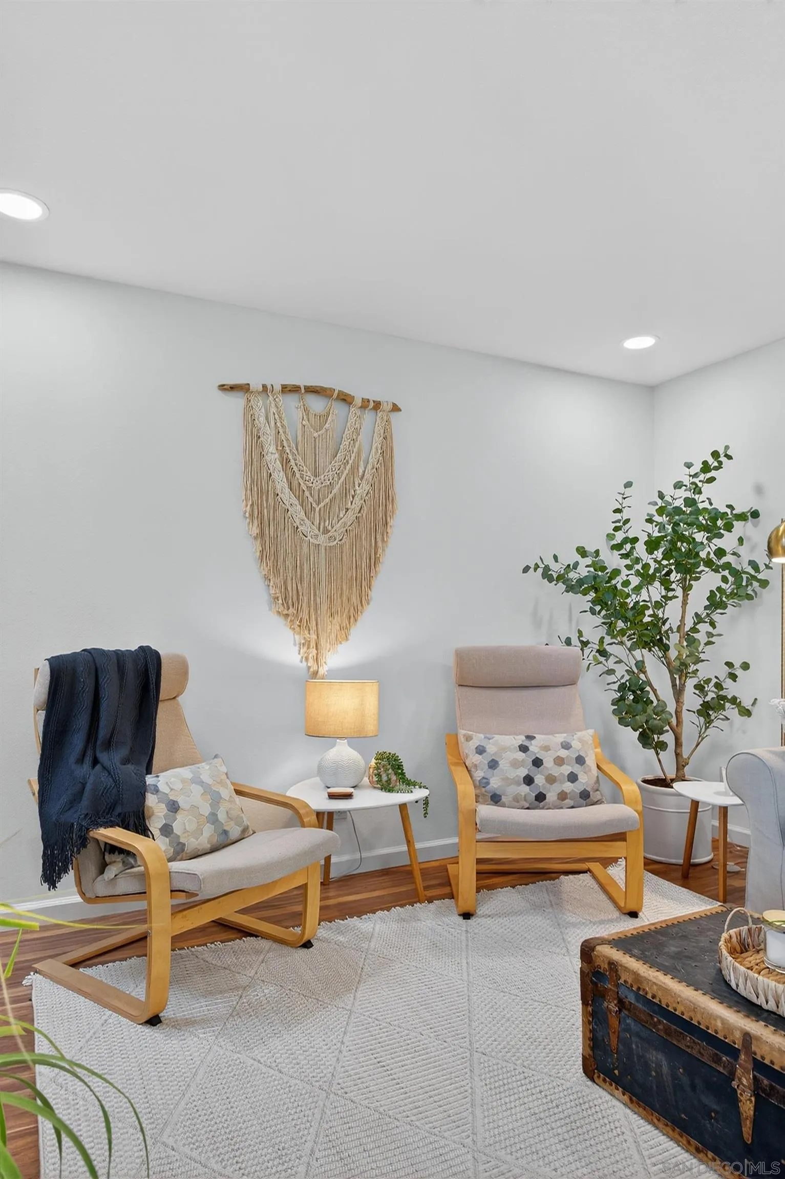 https://cdn.realtyfeed.com/cdn/127/250039763/b52af1d18a63405a01e10b086b2e143e.webp