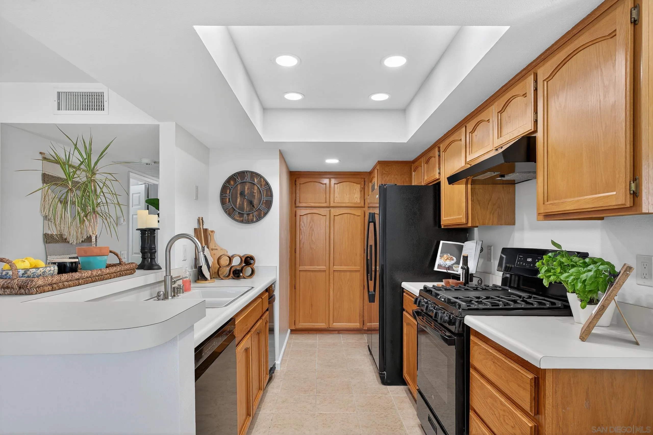 https://cdn.realtyfeed.com/cdn/127/250039763/d78782cd971c1c2e5a8a8975a7a12a74.webp