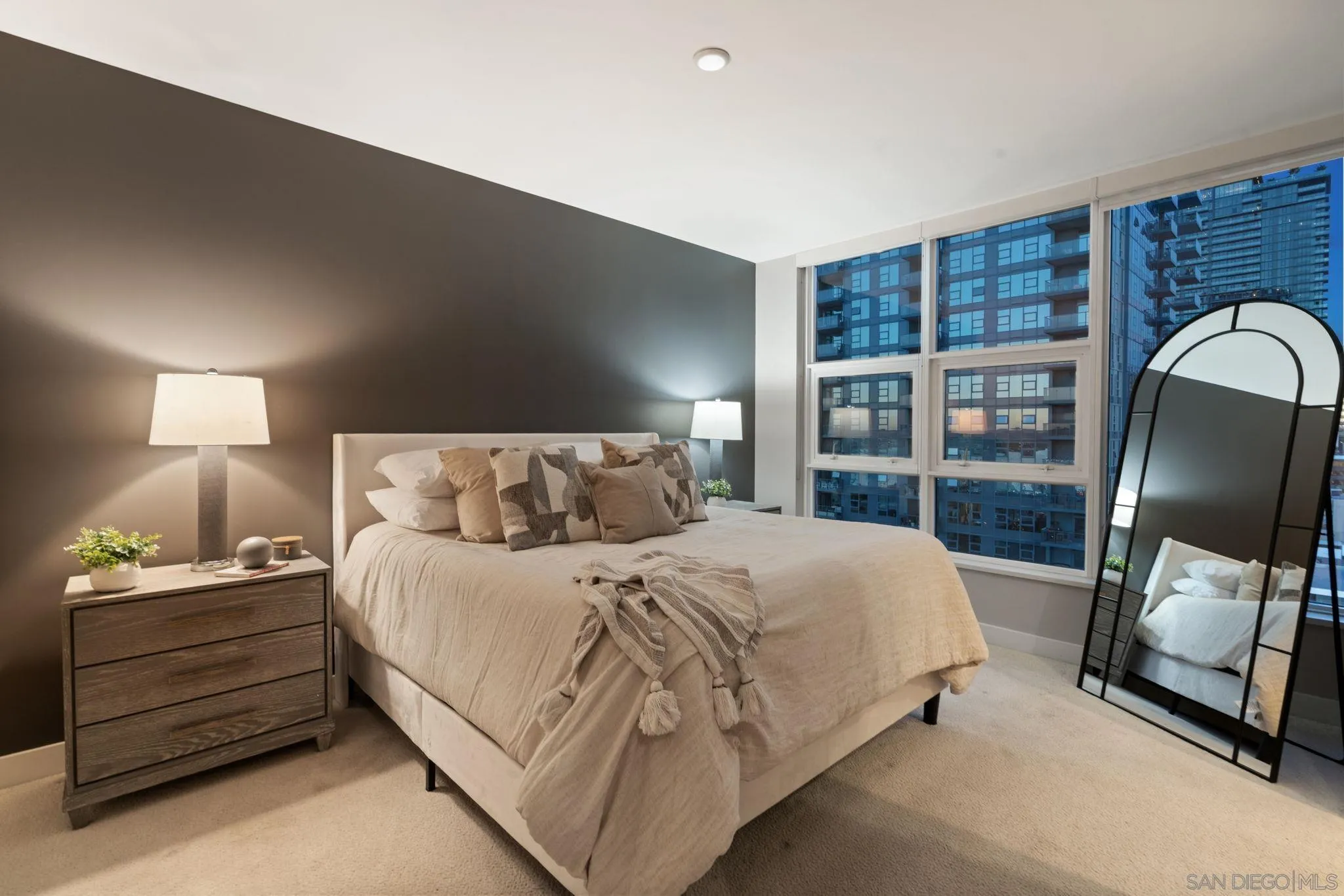 https://cdn.realtyfeed.com/cdn/127/250039775/f9d05672167c143f0cb2841cfc450c05.webp