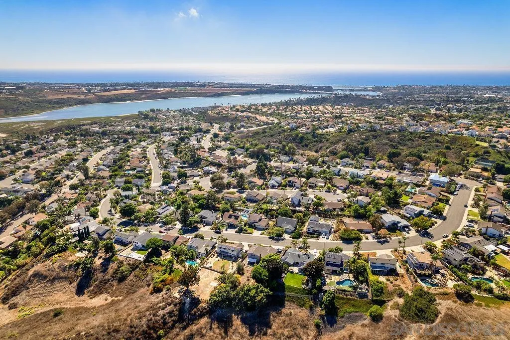 https://cdn.realtyfeed.com/cdn/127/250039777/40b76633c06c230efced41bde04f7aa0.webp