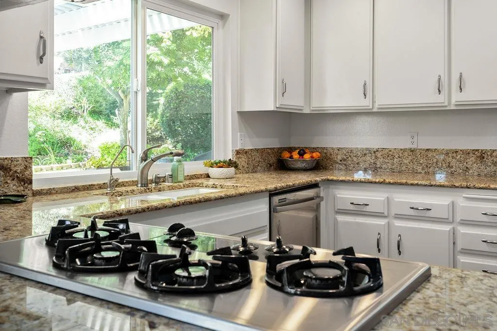 https://cdn.realtyfeed.com/cdn/127/250039777/a0d251e54b6d96885a37d694cbea9e56.webp