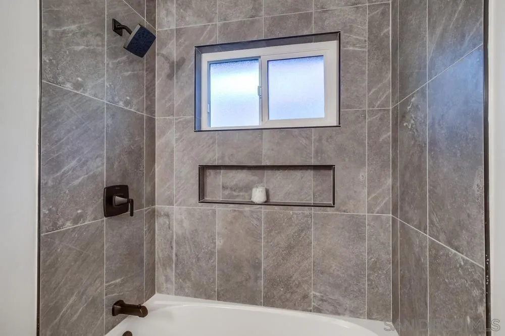 https://cdn.realtyfeed.com/cdn/127/250039780/5cedac9d555568803879725a6b96a894.webp