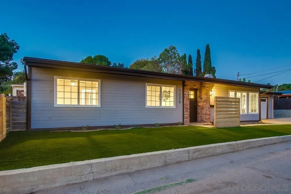 https://cdn.realtyfeed.com/cdn/127/250039780/8fb3b347ec603b50866afcb50810365c.webp