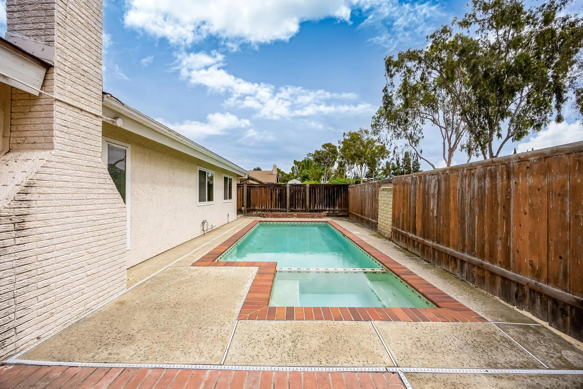 https://cdn.realtyfeed.com/cdn/127/250039782/3aac55fb66b41ba22bae0ae0a43f3e65.webp