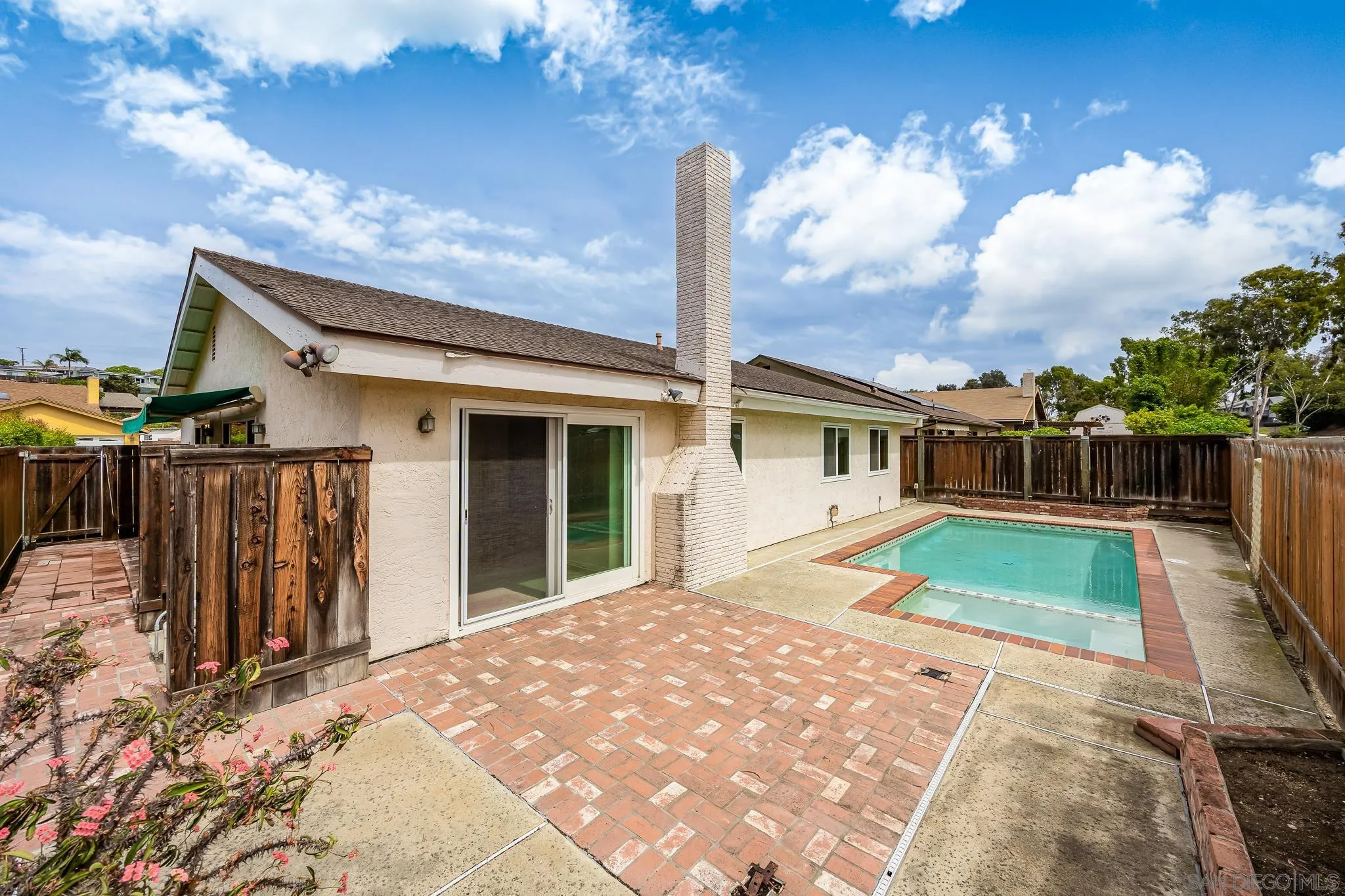 https://cdn.realtyfeed.com/cdn/127/250039782/ab2d31b71f104f40e2cde69ef0cf2831.webp
