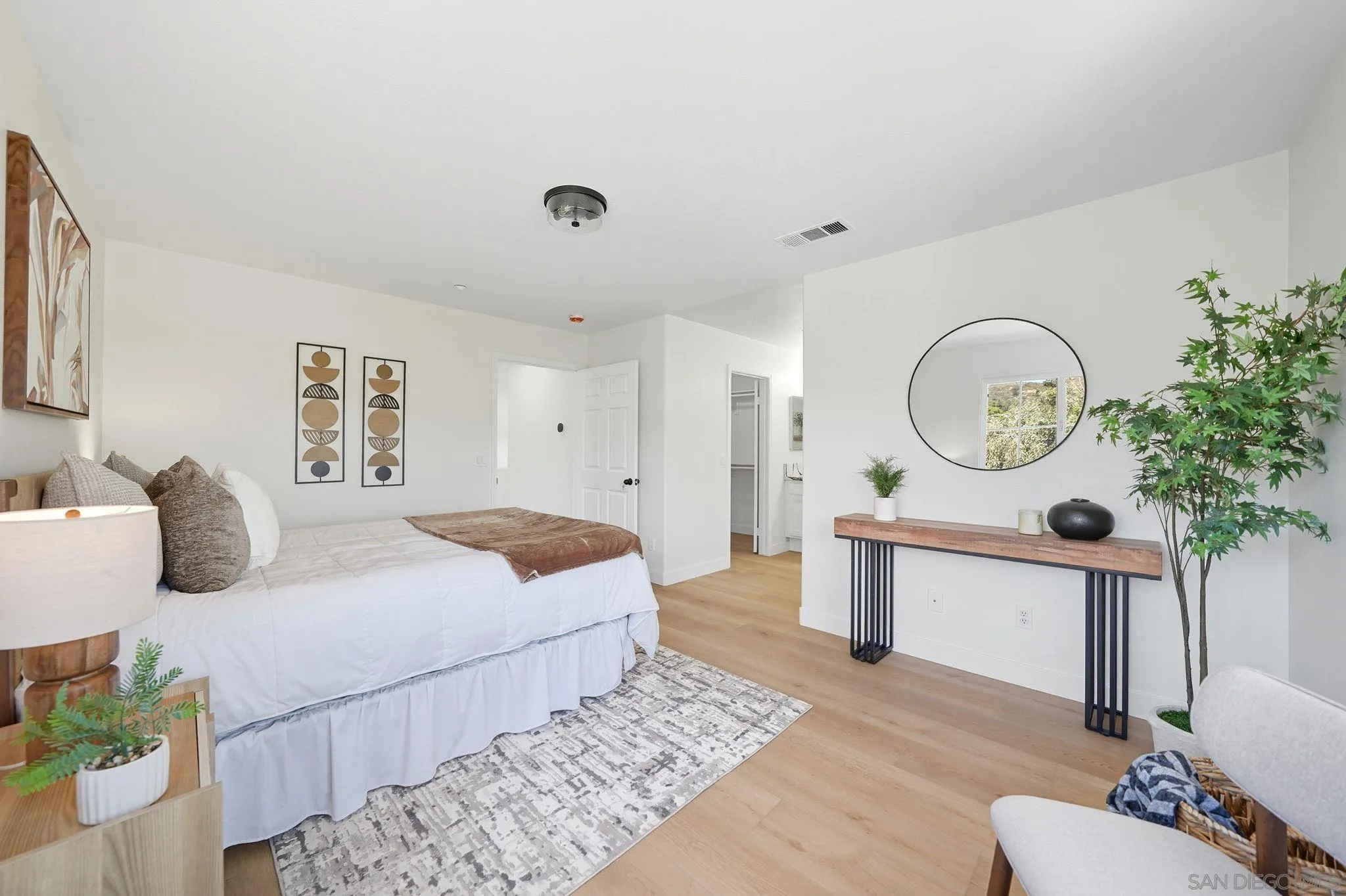 https://cdn.realtyfeed.com/cdn/127/250039785/34687912931258de5366193399c1b734.webp