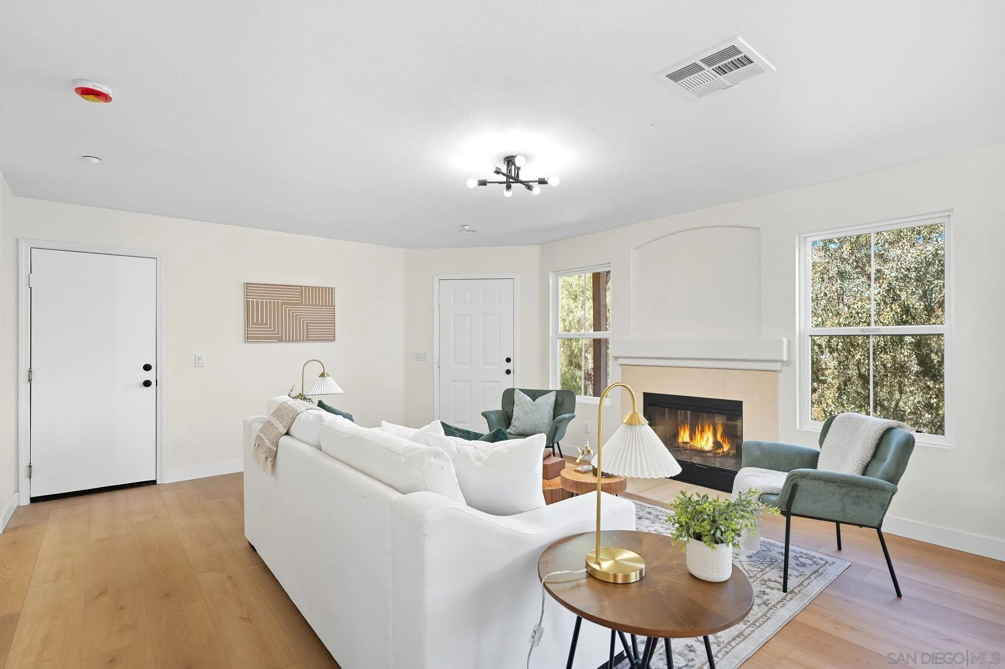 https://cdn.realtyfeed.com/cdn/127/250039785/55706a2444834a512eba430da29531ab.webp