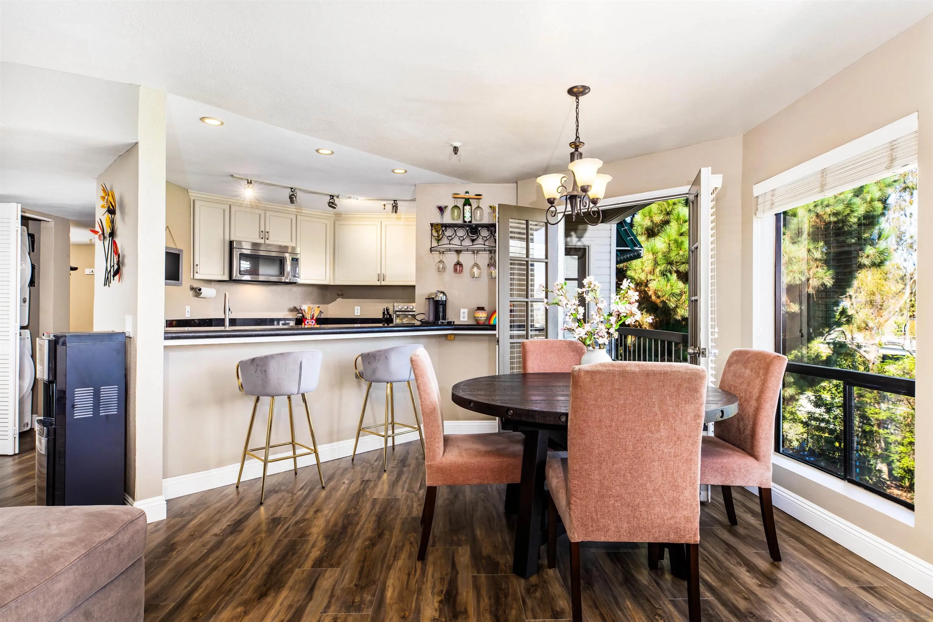 Photo #6: 250039787 Listing 