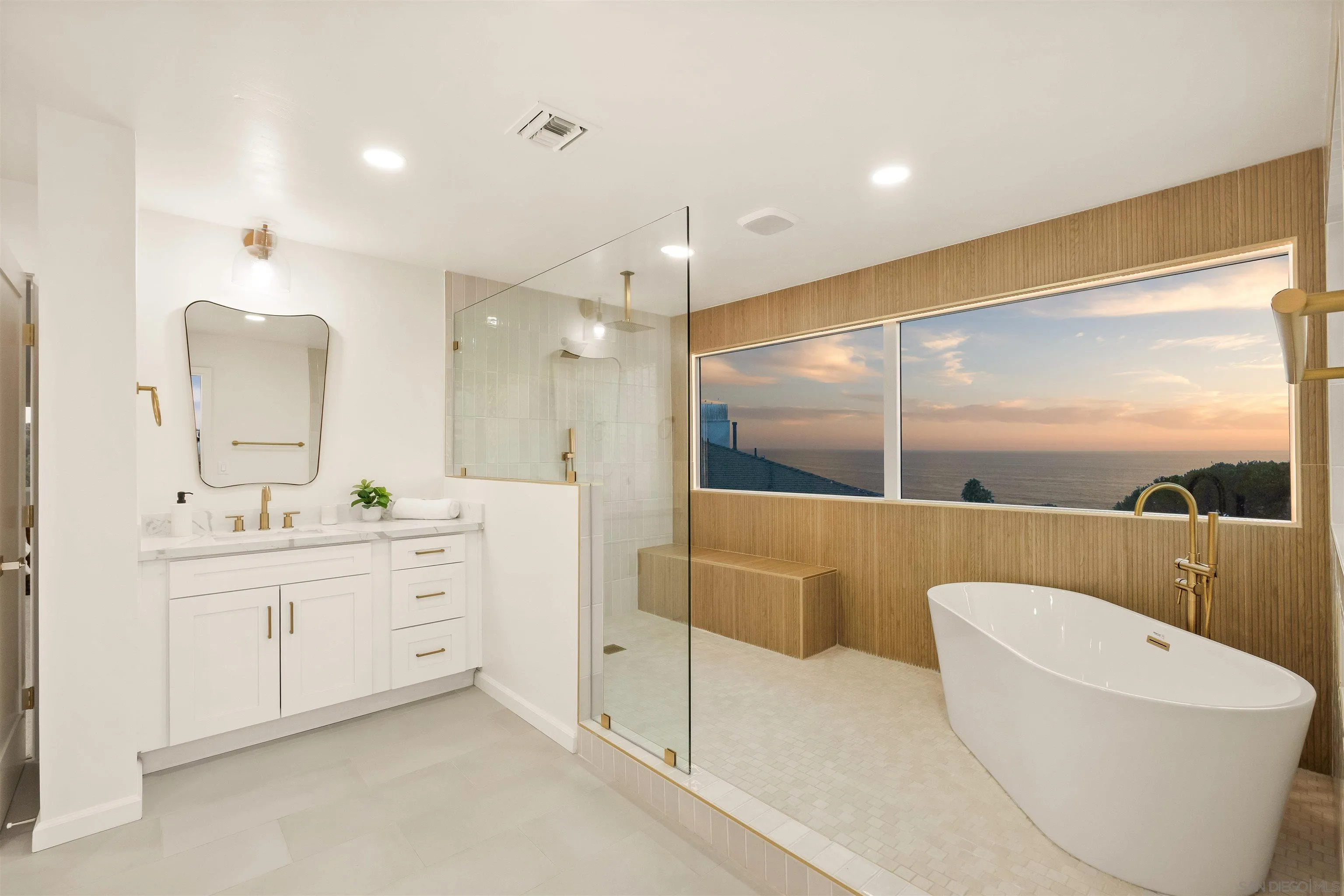 https://cdn.realtyfeed.com/cdn/127/250039789/177689393cec7dc2f58d83ef5f814a70.webp