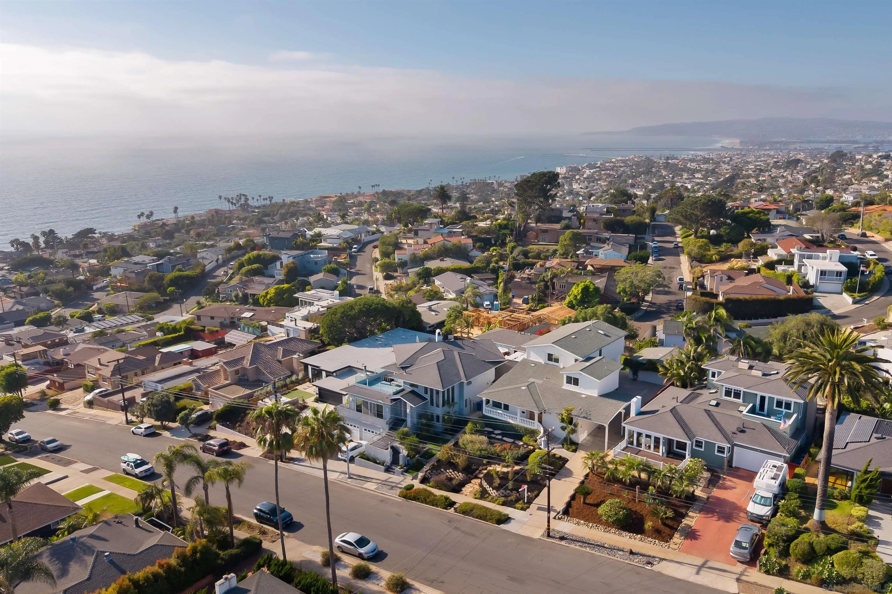https://cdn.realtyfeed.com/cdn/127/250039789/9536bcc82392b86f358f0d4f55b8e162.webp