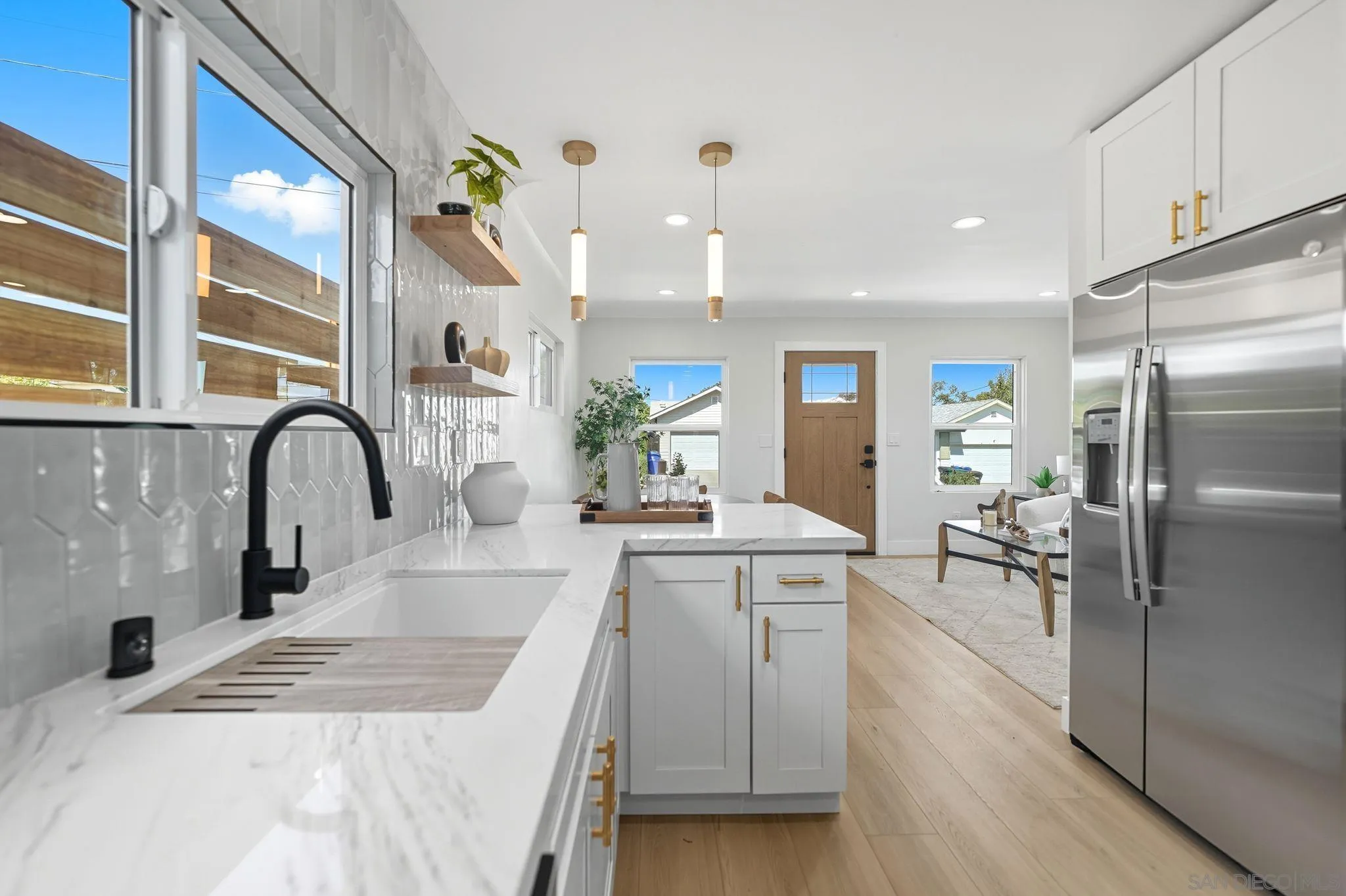 https://cdn.realtyfeed.com/cdn/127/250039791/10958014a1f2547985c26d4d65c5c5eb.webp
