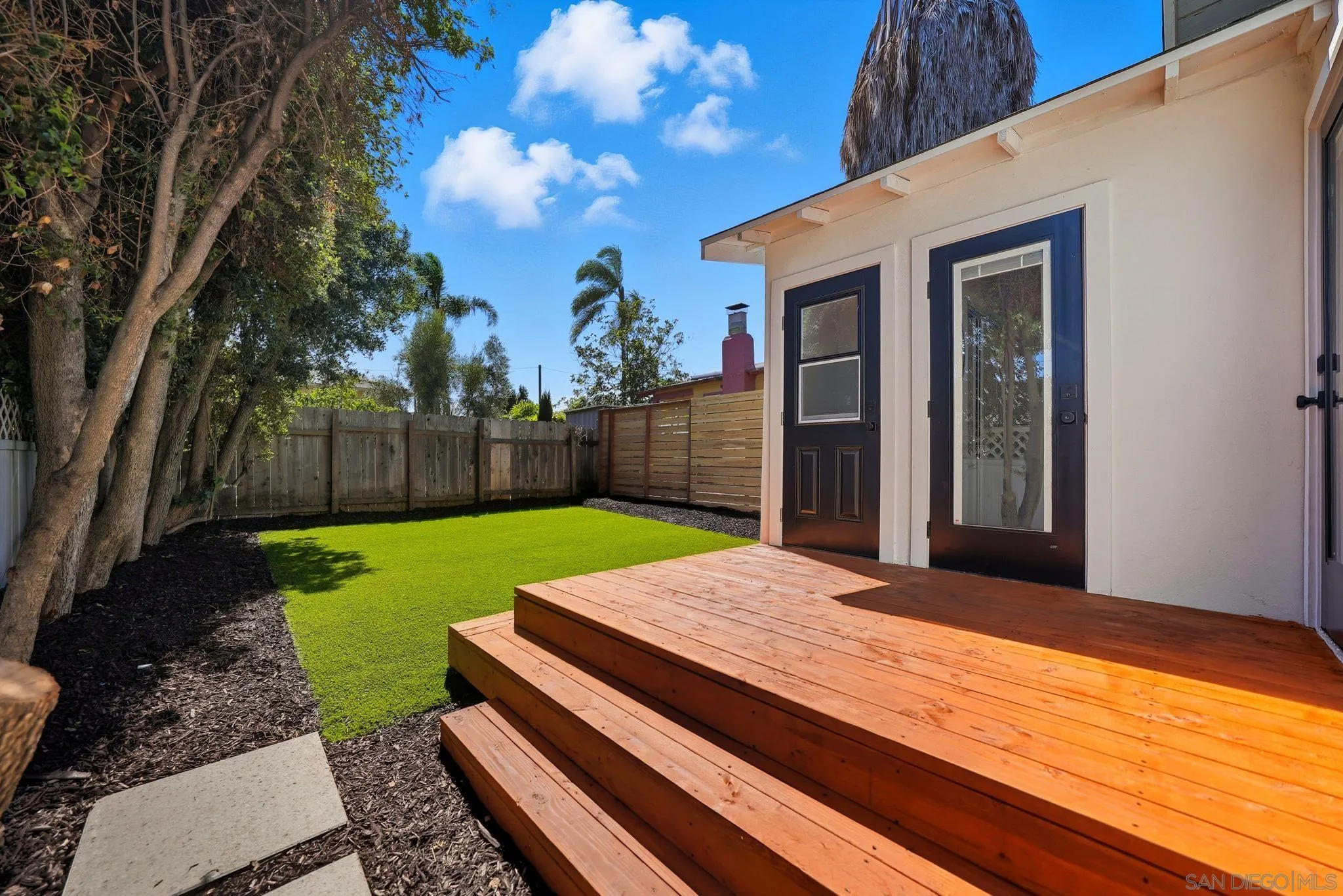 https://cdn.realtyfeed.com/cdn/127/250039791/5a7248a4494bce640afc1f0e9d557a7b.webp