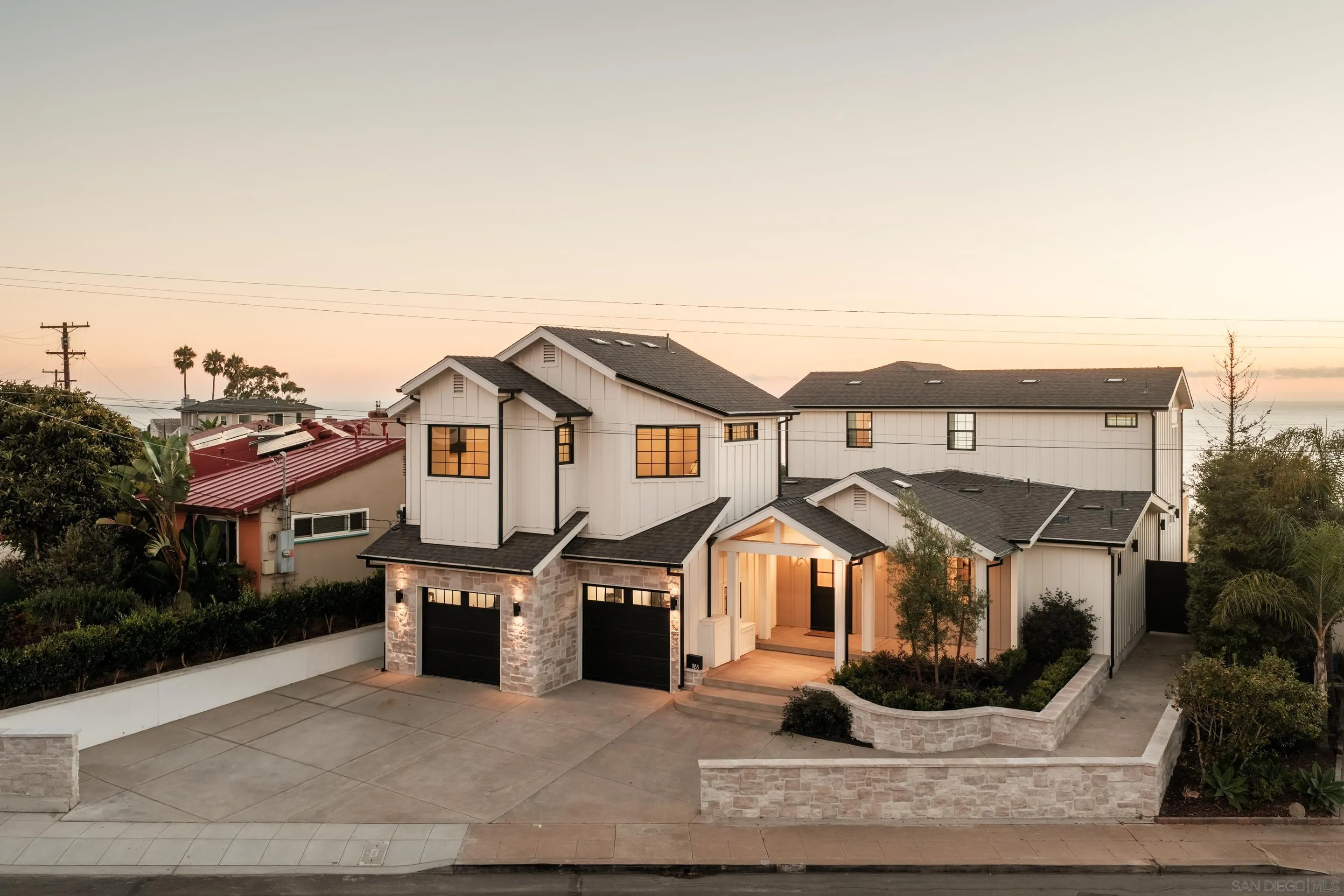 https://cdn.realtyfeed.com/cdn/127/250039795/1a834d1475e68d82b028bd1221763ff6.webp