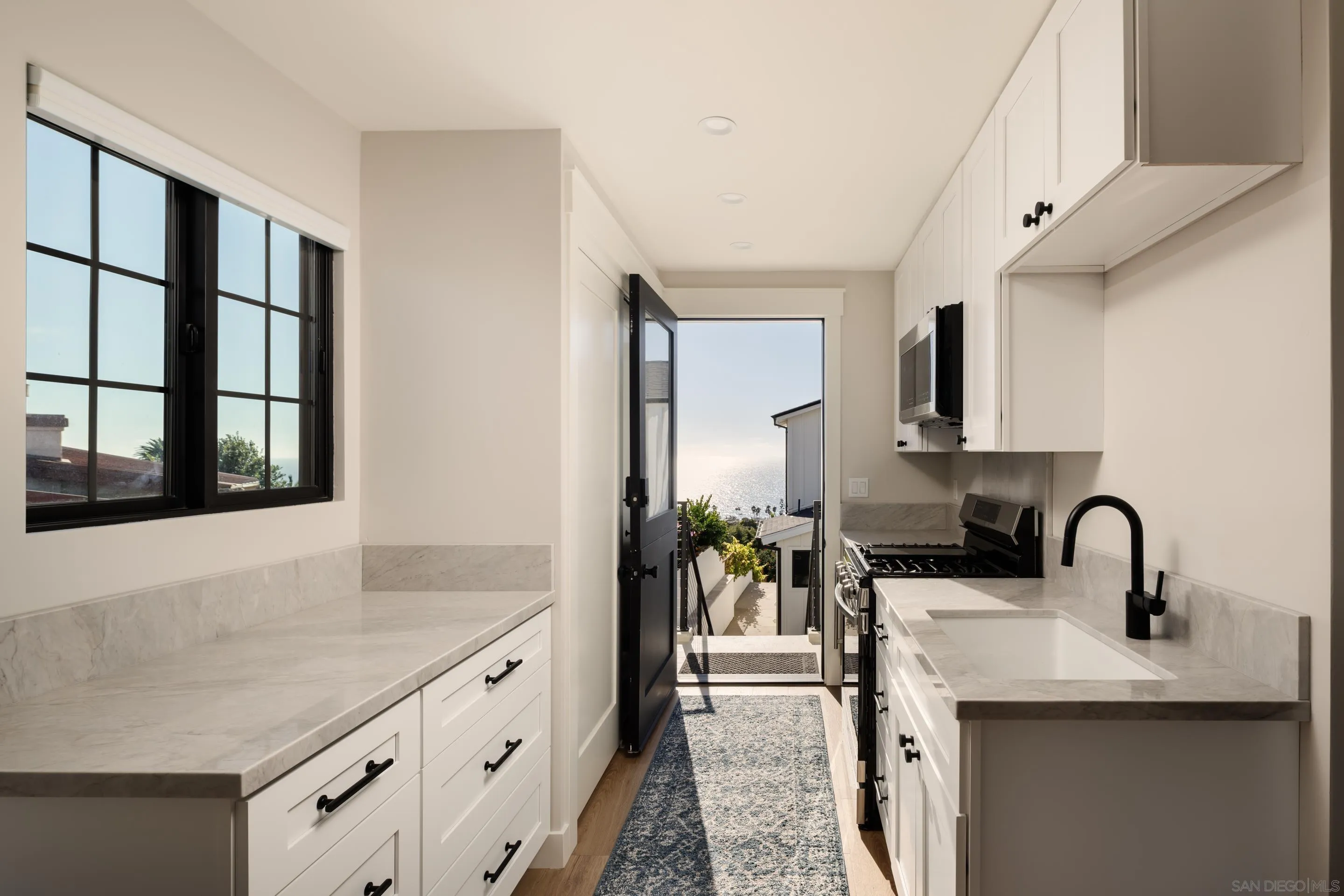 https://cdn.realtyfeed.com/cdn/127/250039795/6d1f5afa8b19009d36882ed3e5470b3c.webp
