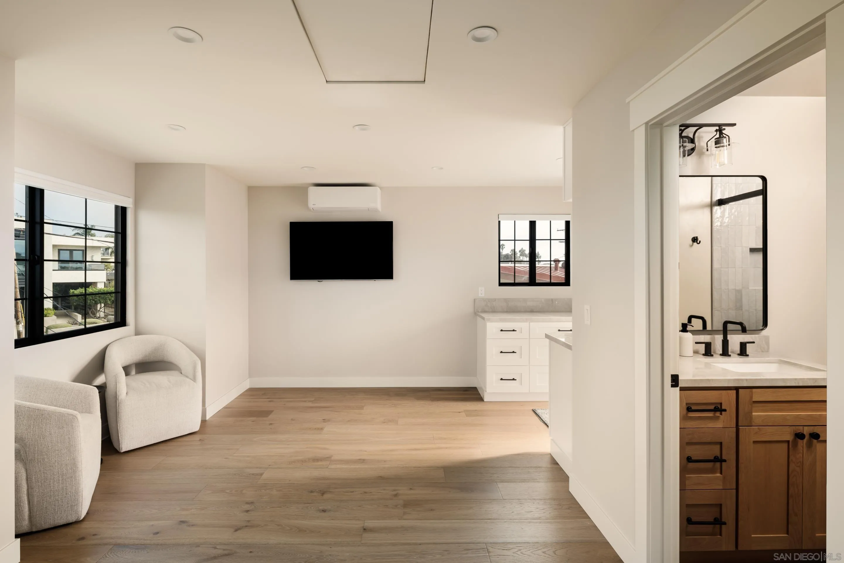 https://cdn.realtyfeed.com/cdn/127/250039795/b6513003d27f6909623814b6b85250ee.webp