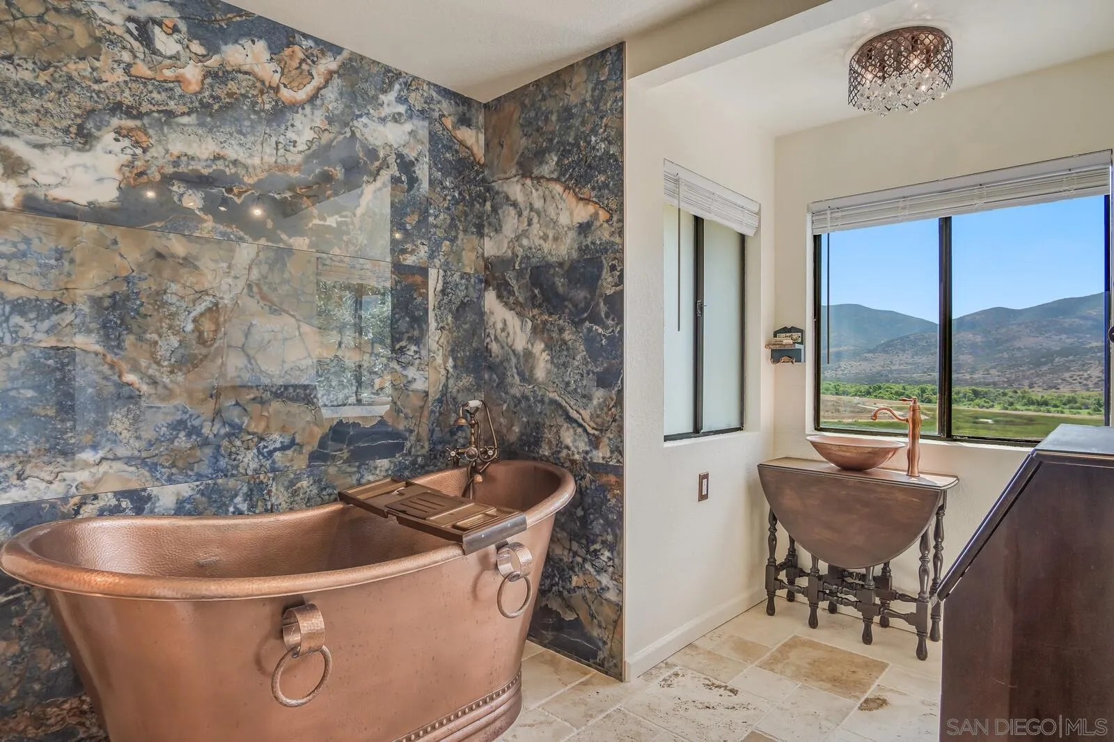 https://cdn.realtyfeed.com/cdn/127/250039802/1ab572582d12b852b8766543d4e122f2.webp