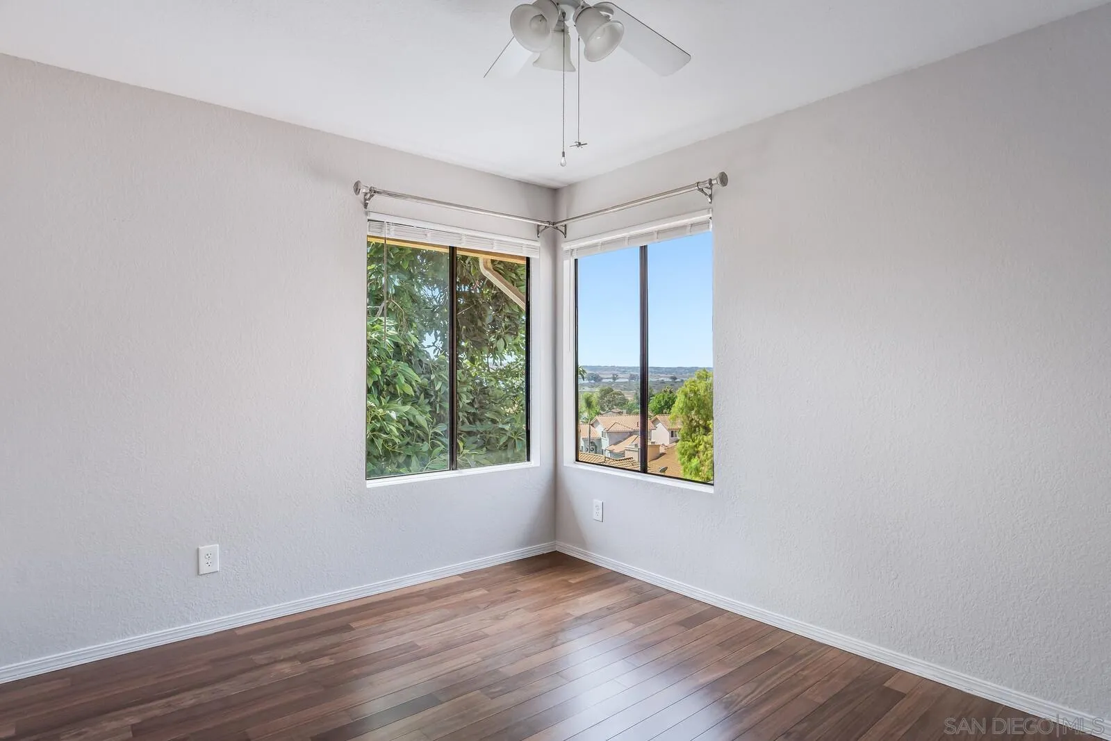 https://cdn.realtyfeed.com/cdn/127/250039802/9816645099ad5abbdaed91a9d0f011f6.webp