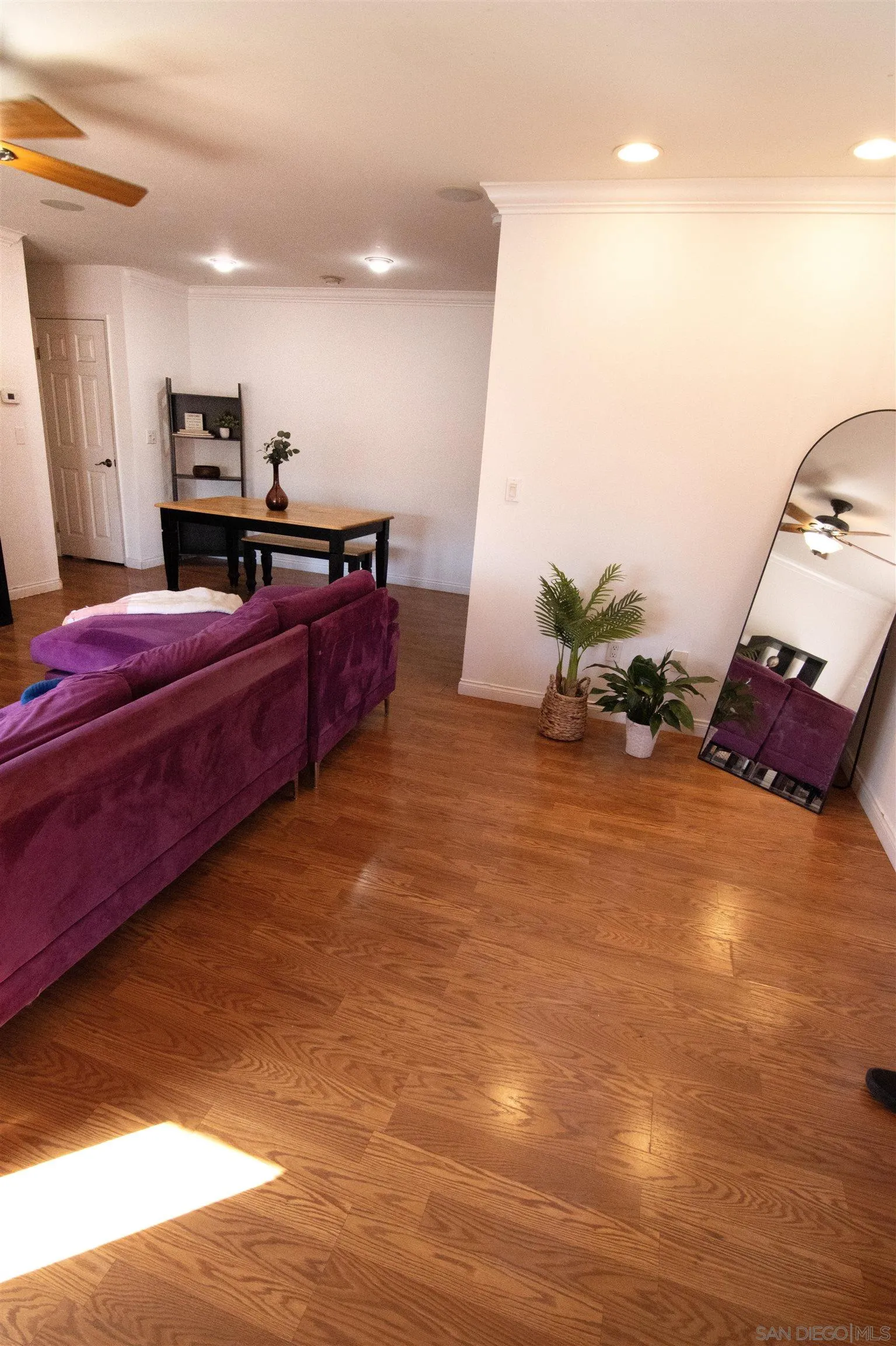 Photo #7: 250039806 Listing: Photo #7