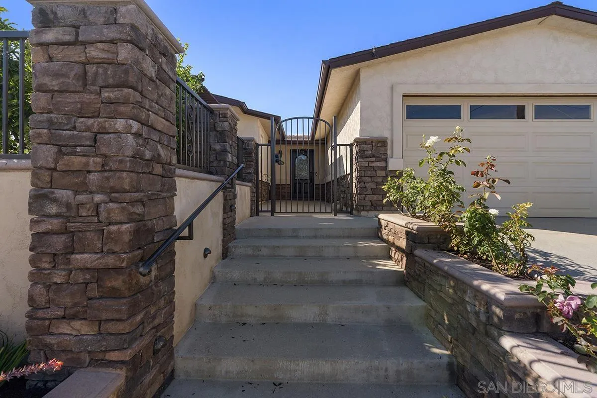 https://cdn.realtyfeed.com/cdn/127/250039808/2309e4c9fbb874ca562d71eb71048f39.webp