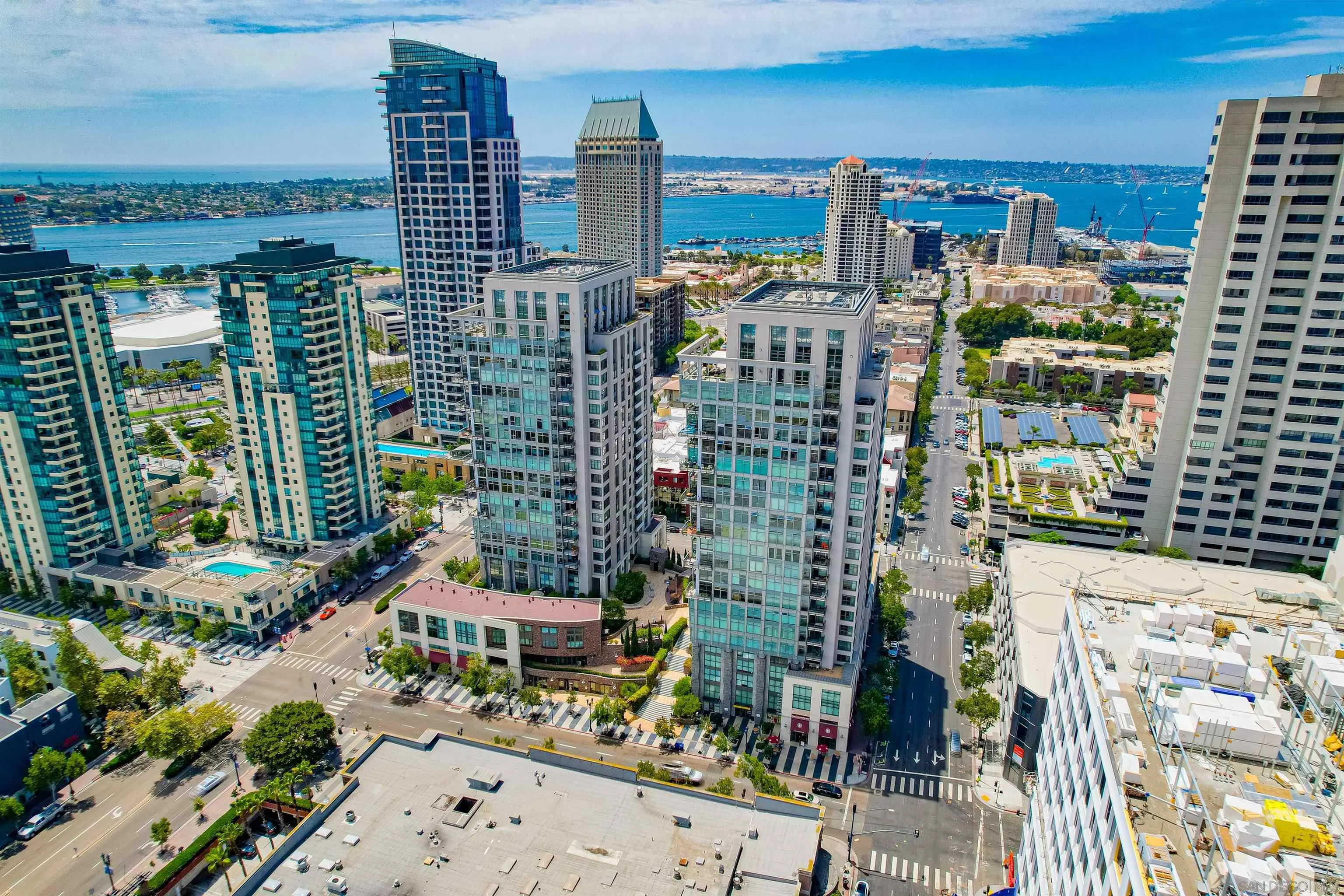 https://cdn.realtyfeed.com/cdn/127/250039811/0035650eb6808ffec8e985b9bb6ff089.webp