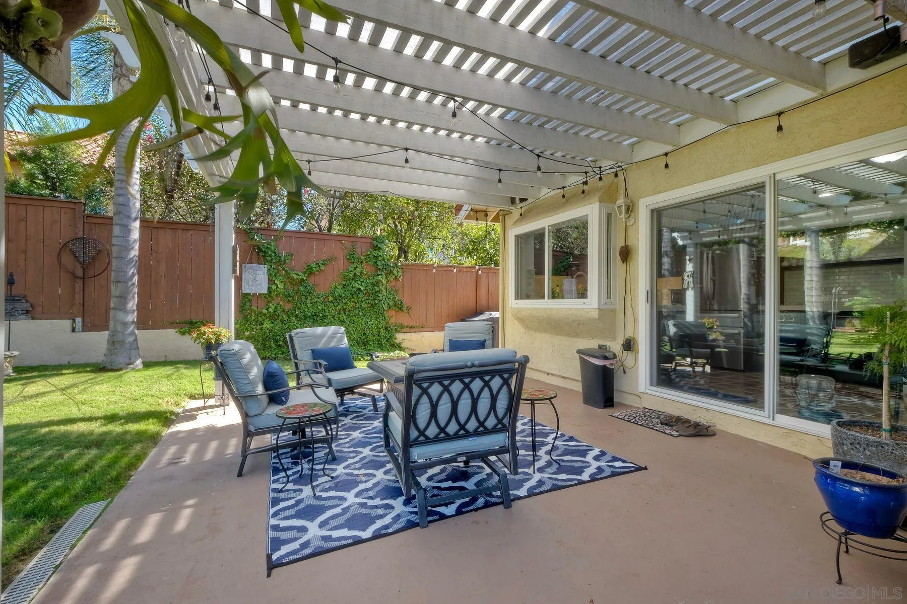 https://cdn.realtyfeed.com/cdn/127/250039815/63b91349f0406ebb59d9d22e96366c75.webp
