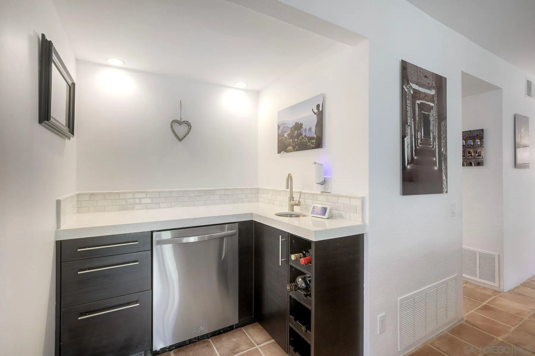 https://cdn.realtyfeed.com/cdn/127/250039815/704869dba6815e91a289d80999736e38.webp