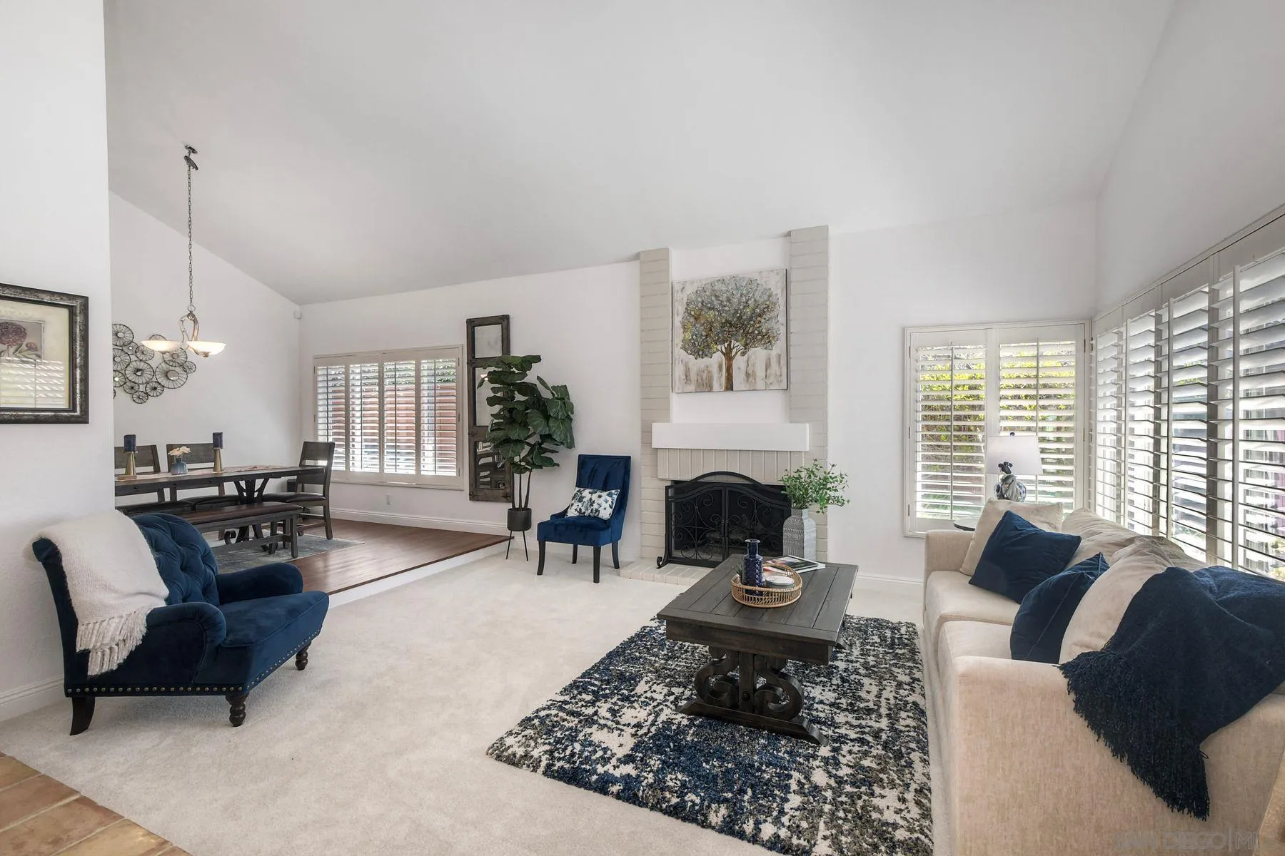 https://cdn.realtyfeed.com/cdn/127/250039815/89cc082532c6a9d19c2b72051164f47d.webp
