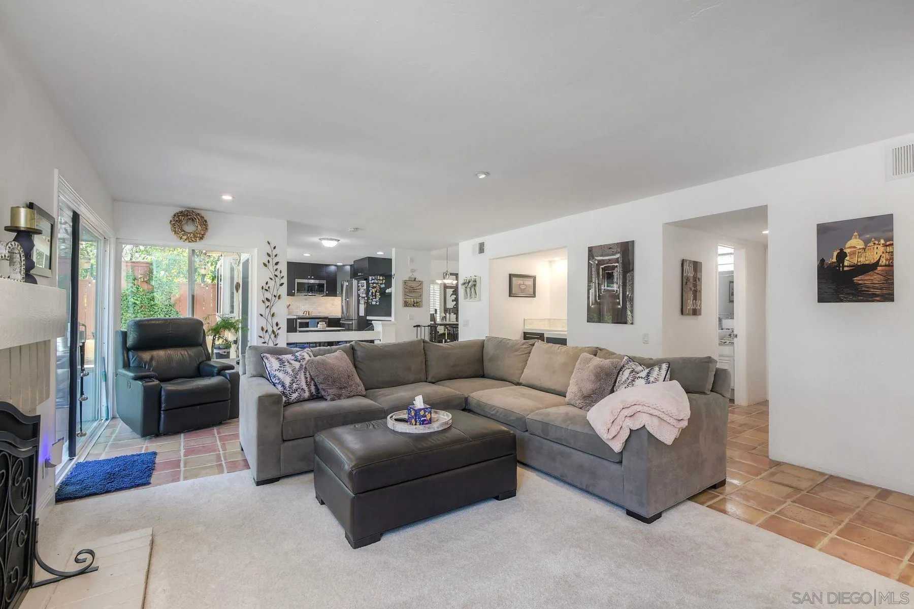 https://cdn.realtyfeed.com/cdn/127/250039815/bd97a8e83a88092d19b3b0116b47ac18.webp