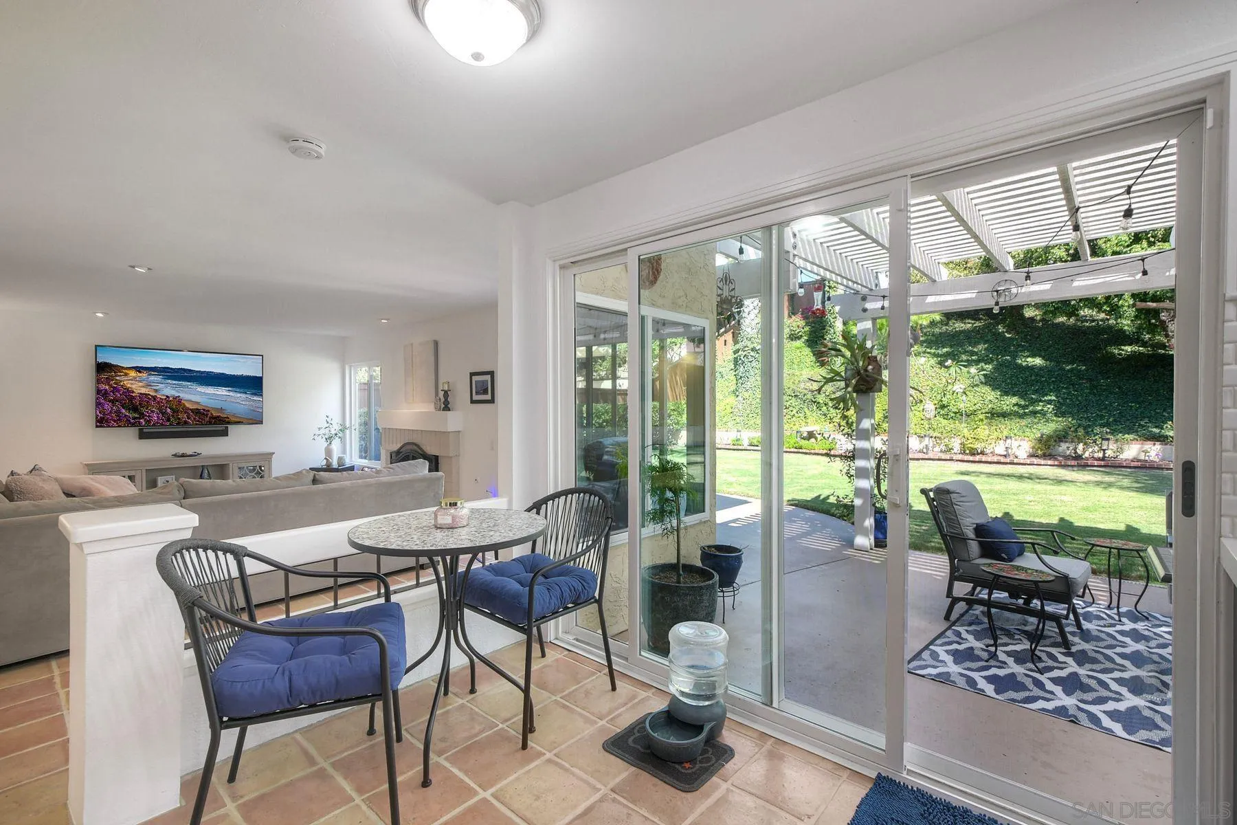 https://cdn.realtyfeed.com/cdn/127/250039815/c15adfb865b995739e96ef05c4134fe2.webp