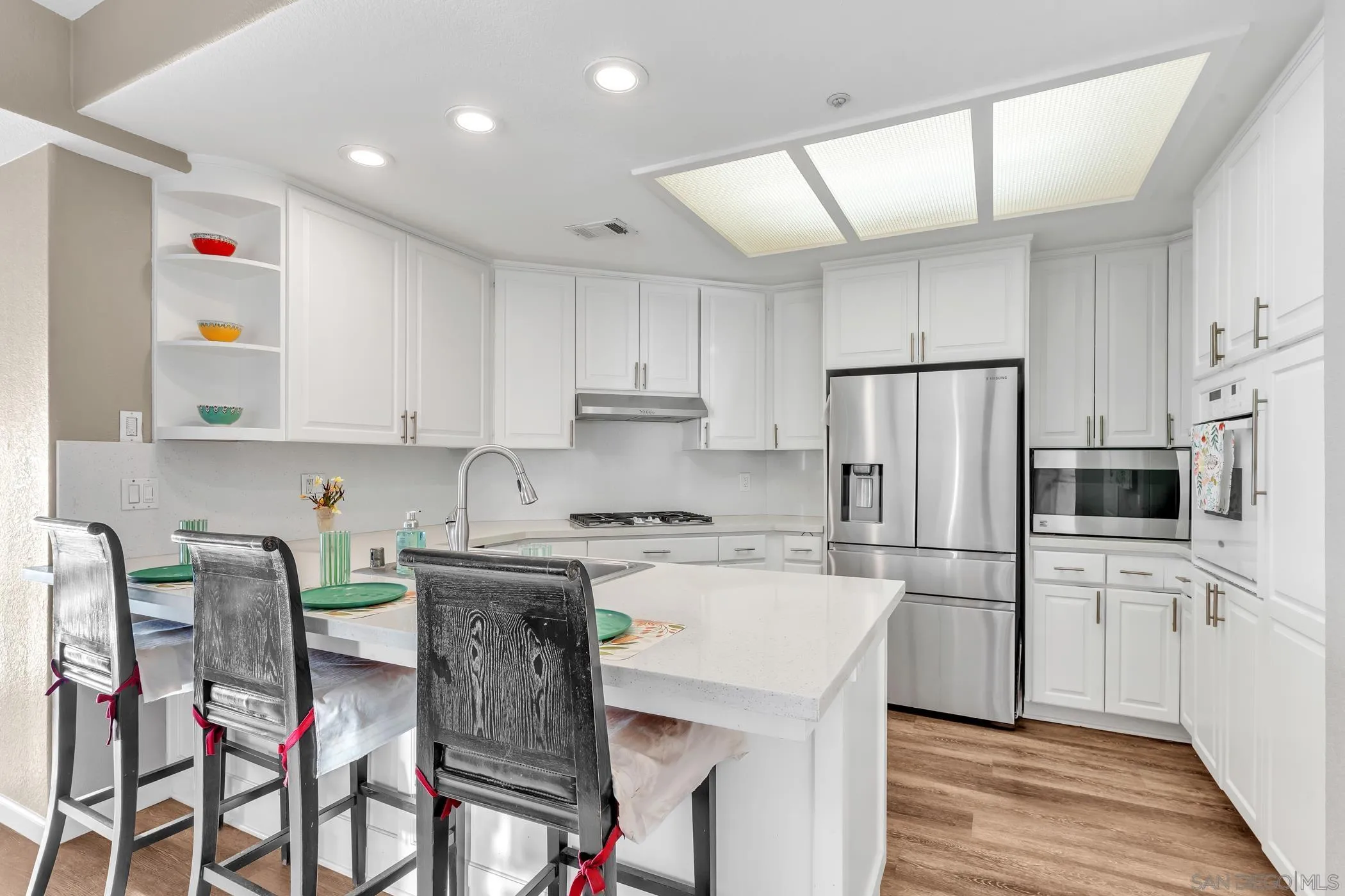 https://cdn.realtyfeed.com/cdn/127/250039817/473fa469afcfb9fd88d27f71b42a1133.webp