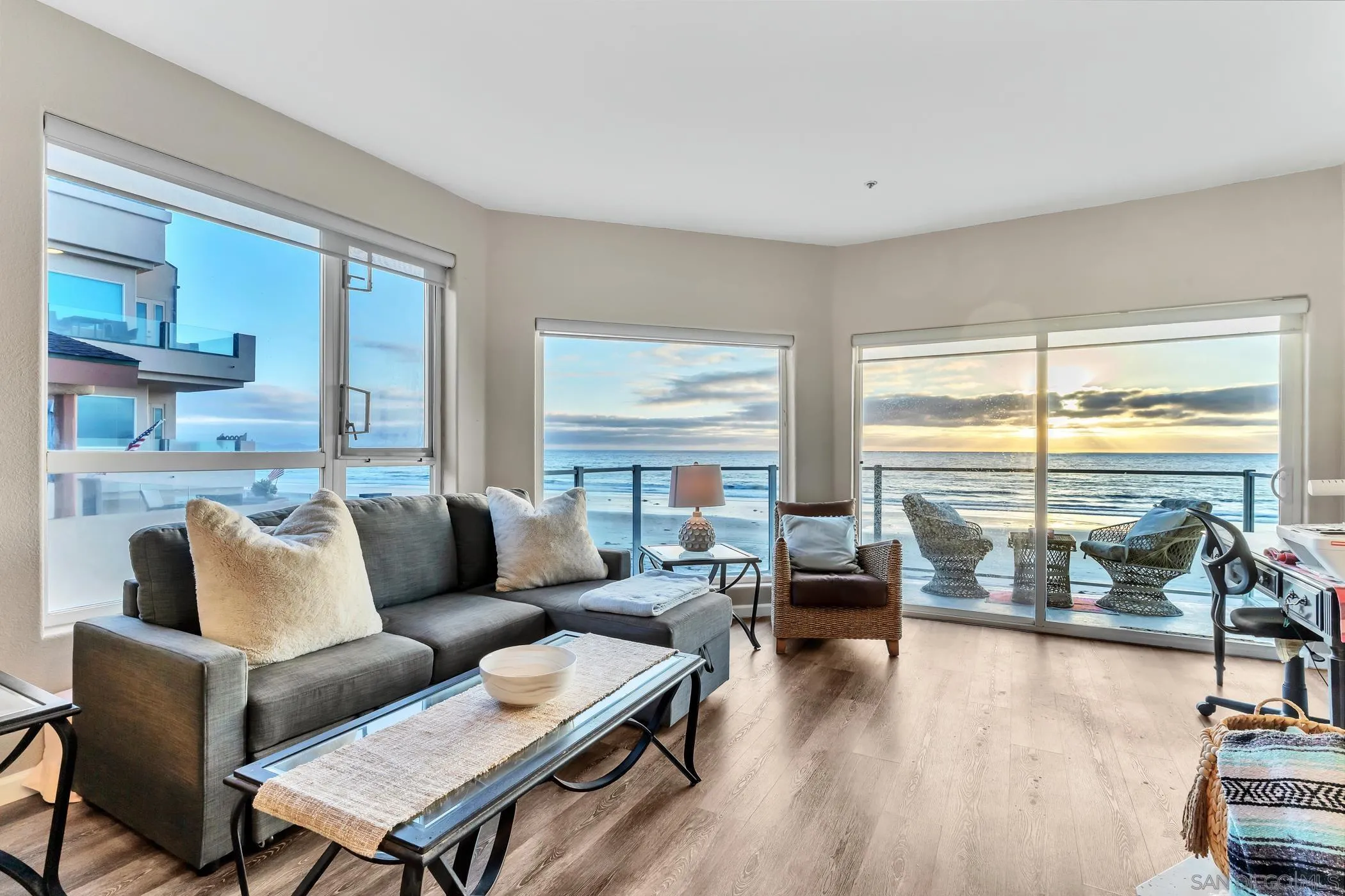 Photo #3: 250039817 Listing: Photo #3