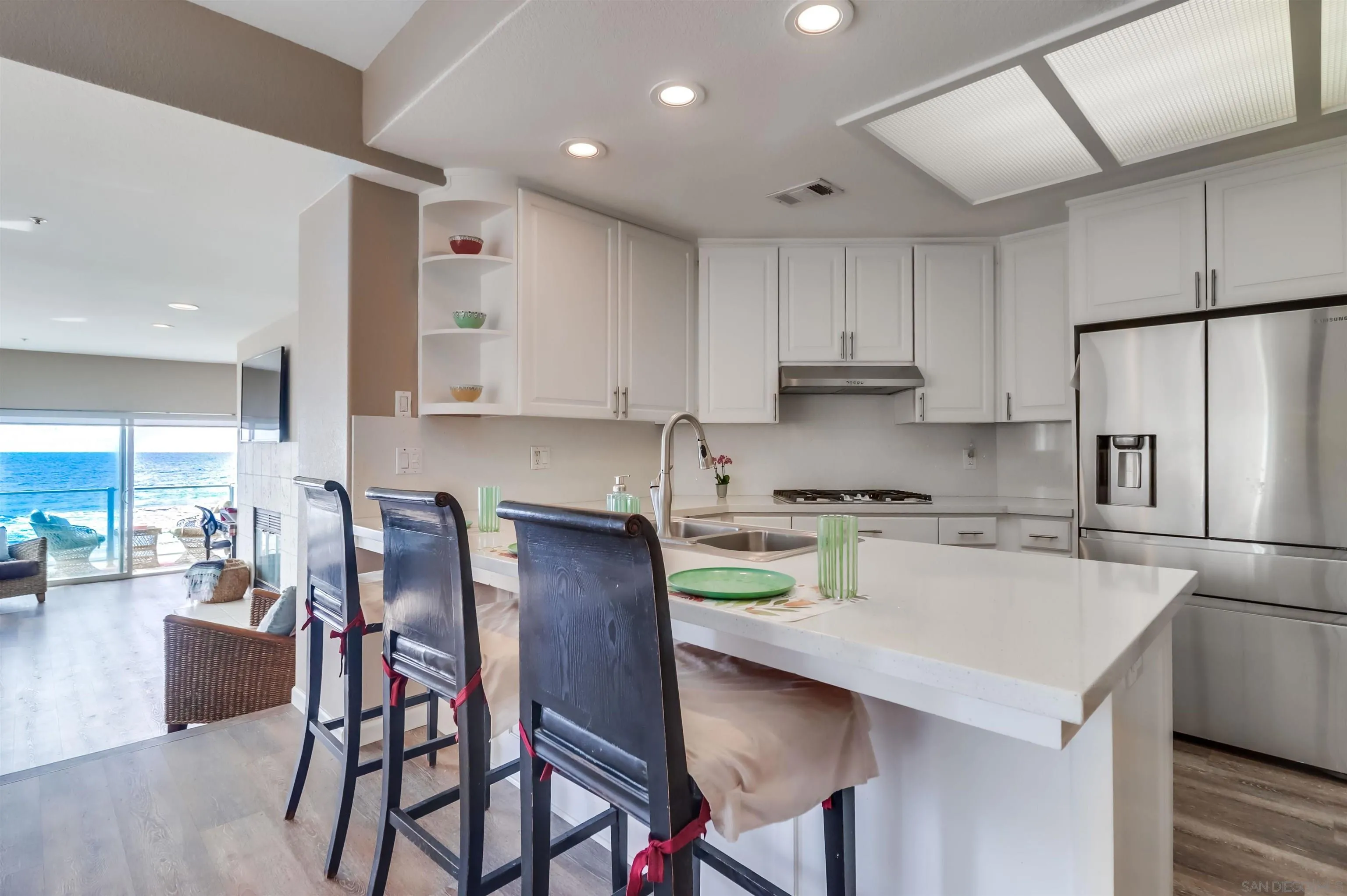 https://cdn.realtyfeed.com/cdn/127/250039817/d166e7dd0e25fdb3a1befdcaab56dda0.webp