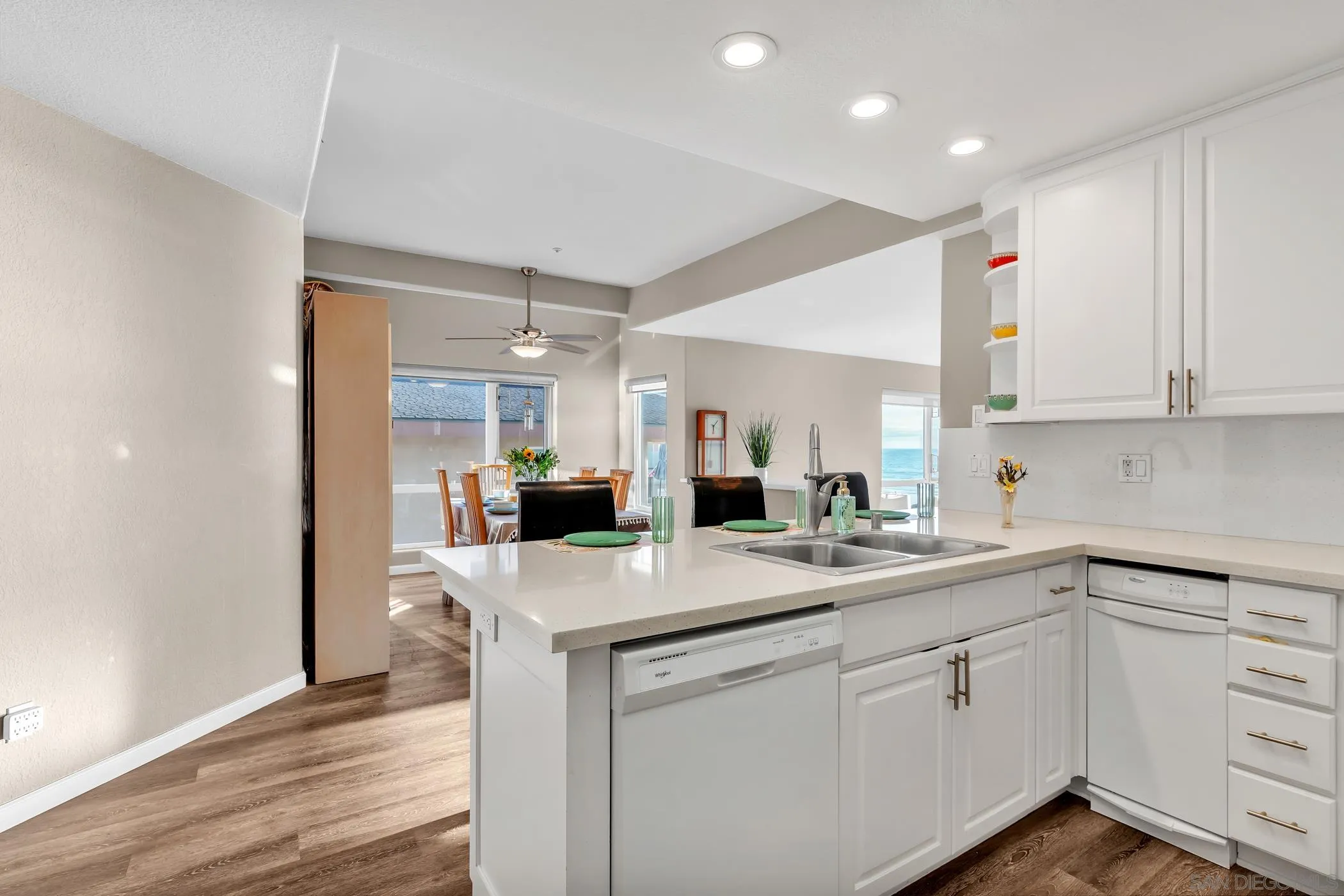 https://cdn.realtyfeed.com/cdn/127/250039817/e587b1a1da9a28fa6035c780294cd7e9.webp