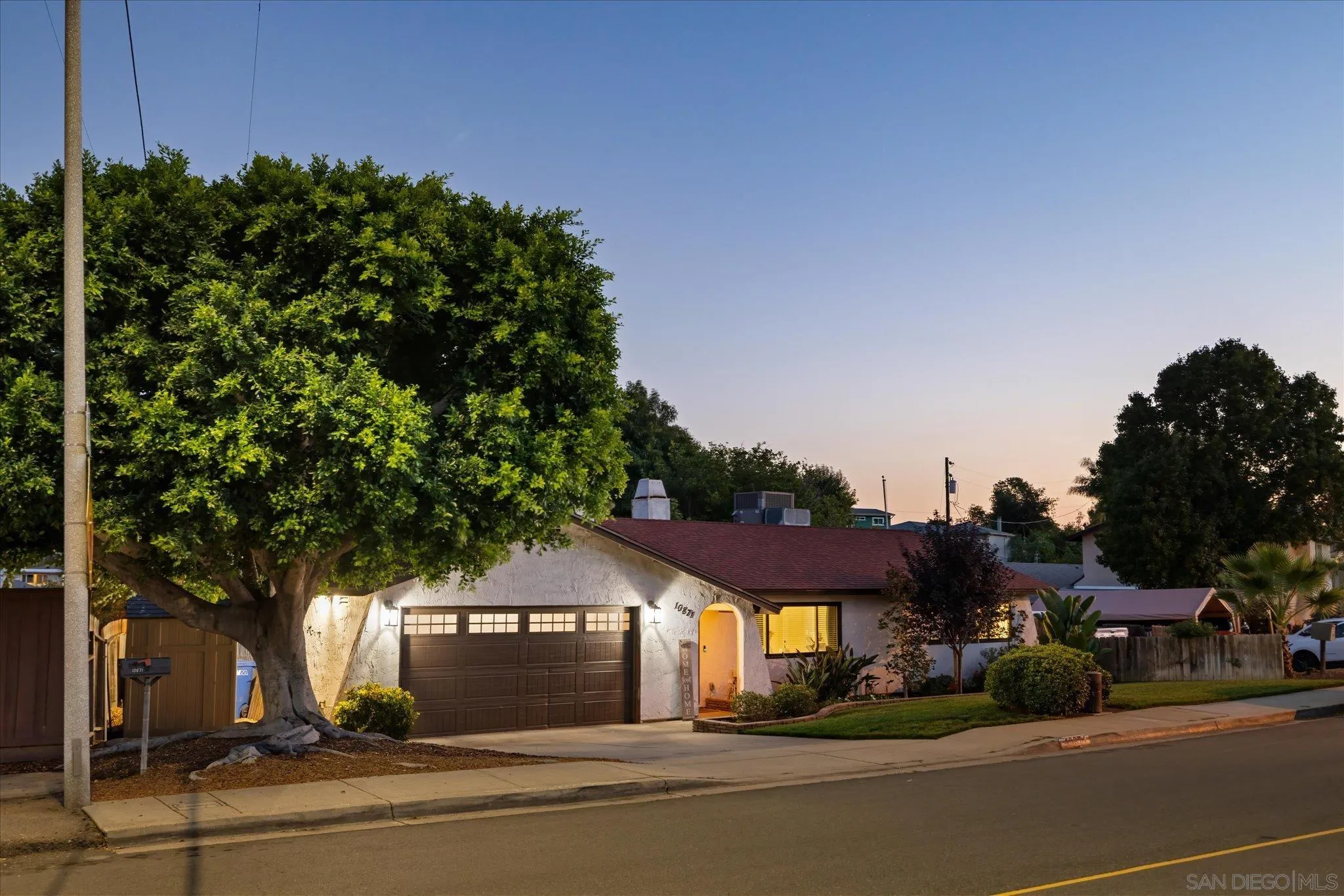 https://cdn.realtyfeed.com/cdn/127/250039825/1dd6e8c267244d4c6a7eec3eecfe8f20.webp